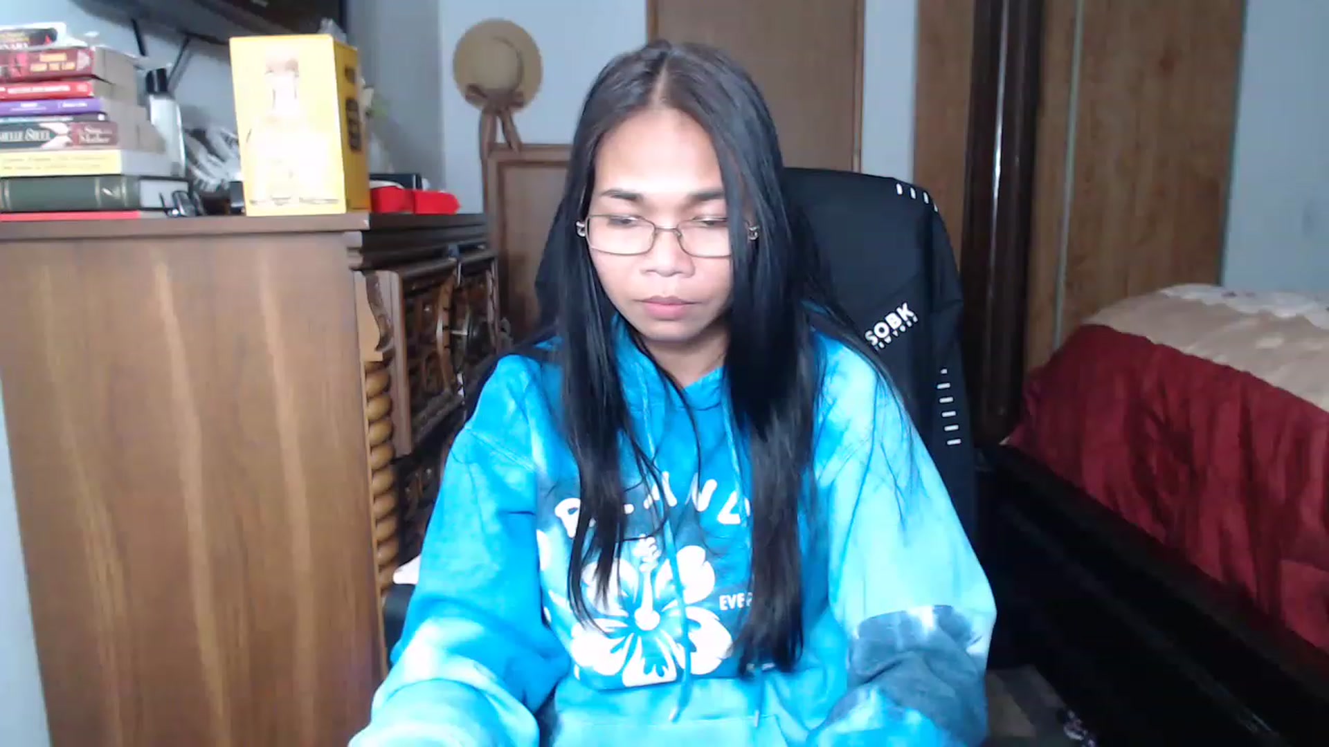 Gallery image thumbnail from Littlekai2023's myfreecams stream on, 11/15/2022, 24:40 image 16 of 20