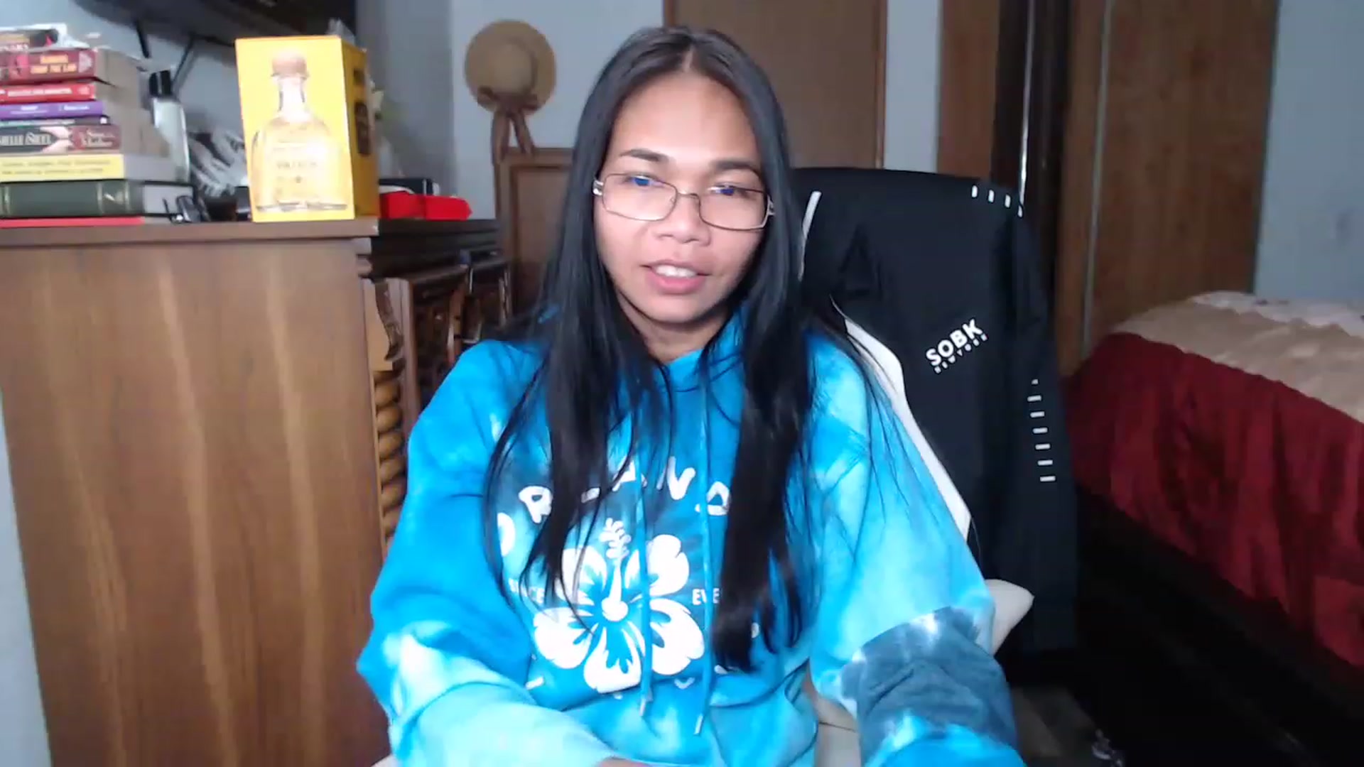 Gallery image thumbnail from Littlekai2023's myfreecams stream on, 11/15/2022, 24:40 image 12 of 20