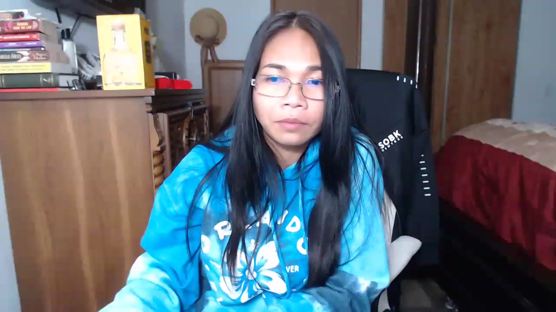 Gallery image thumbnail from Littlekai2023's myfreecams stream on, 11/15/2022, 24:40 image 10 of 20