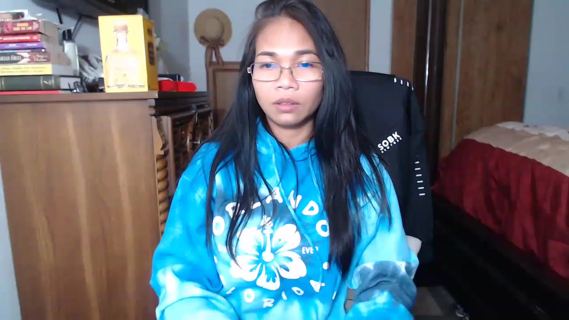 Gallery image thumbnail from Littlekai2023's myfreecams stream on, 11/15/2022, 24:40 image 18 of 20