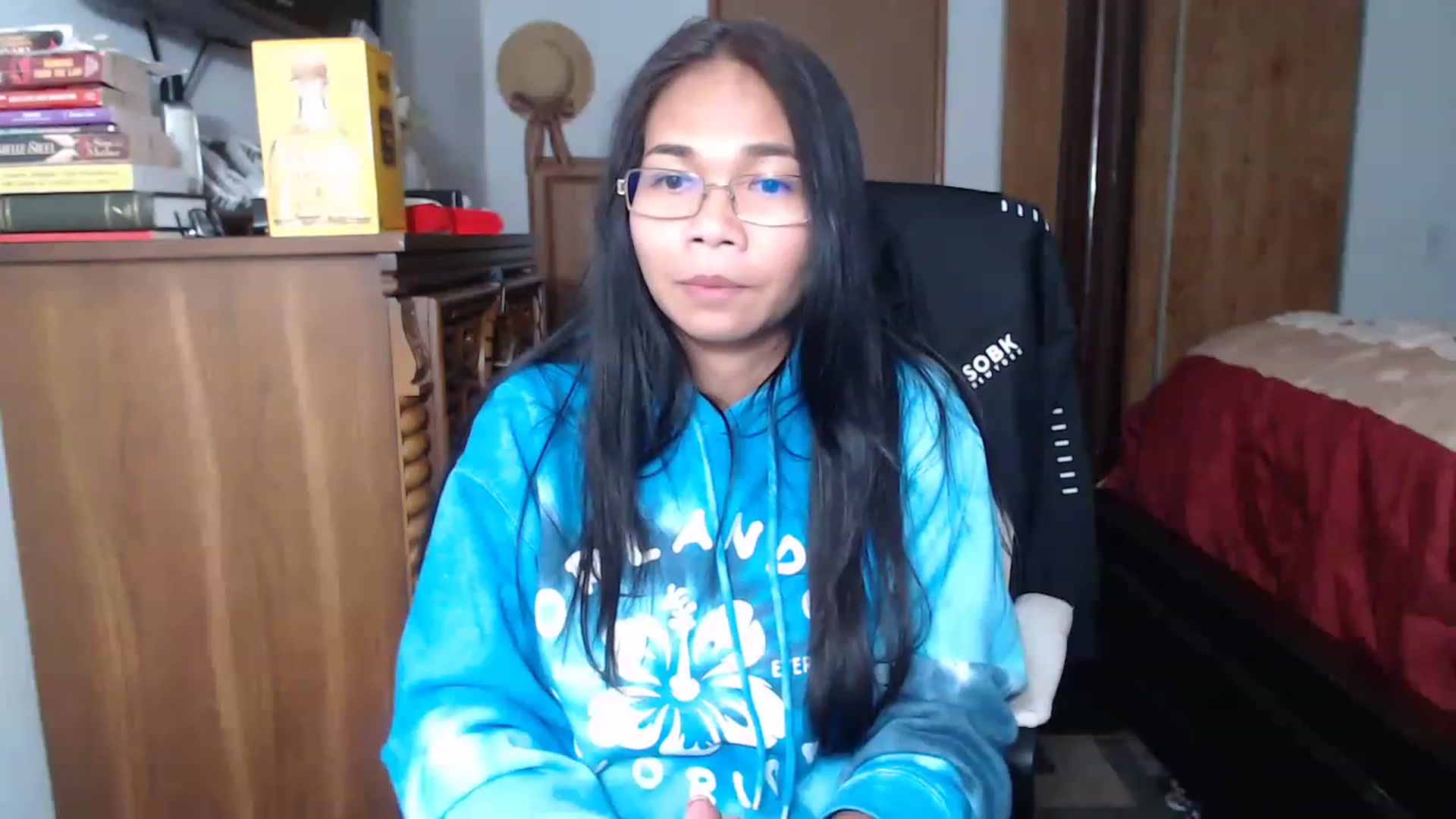 Gallery image thumbnail from Littlekai2023's myfreecams stream on, 11/15/2022, 24:40 image 6 of 20