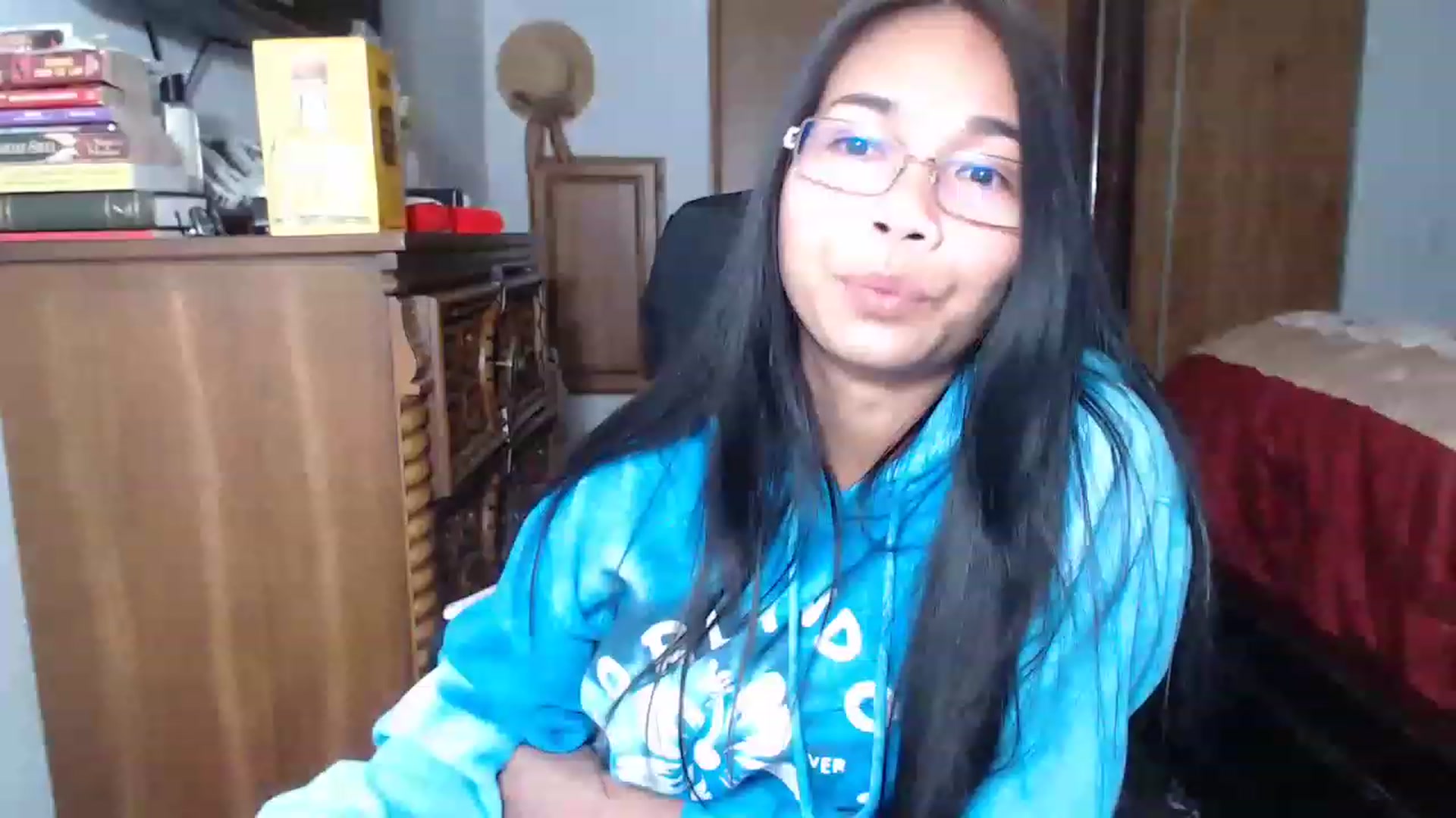 Gallery image thumbnail from Littlekai2023's myfreecams stream on, 11/15/2022, 24:40 image 9 of 20