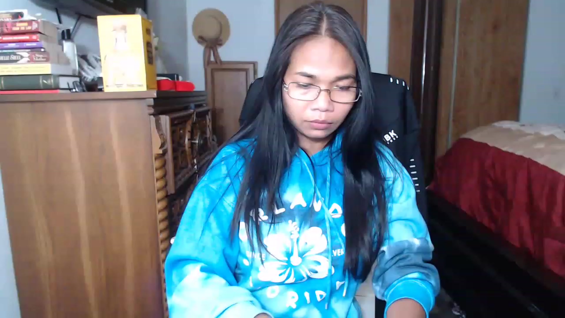 Gallery image thumbnail from Littlekai2023's myfreecams stream on, 11/15/2022, 24:40 image 4 of 20