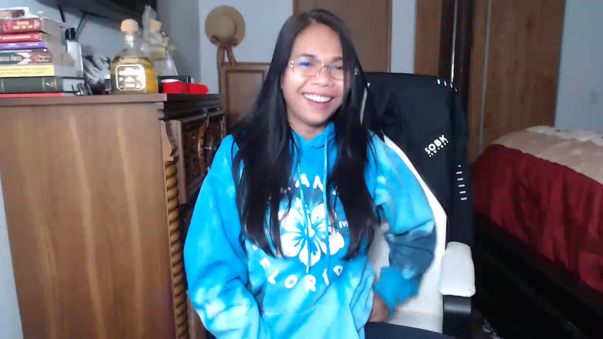 Gallery image thumbnail from Littlekai2023's myfreecams stream on, 11/15/2022, 04:51 image 18 of 20