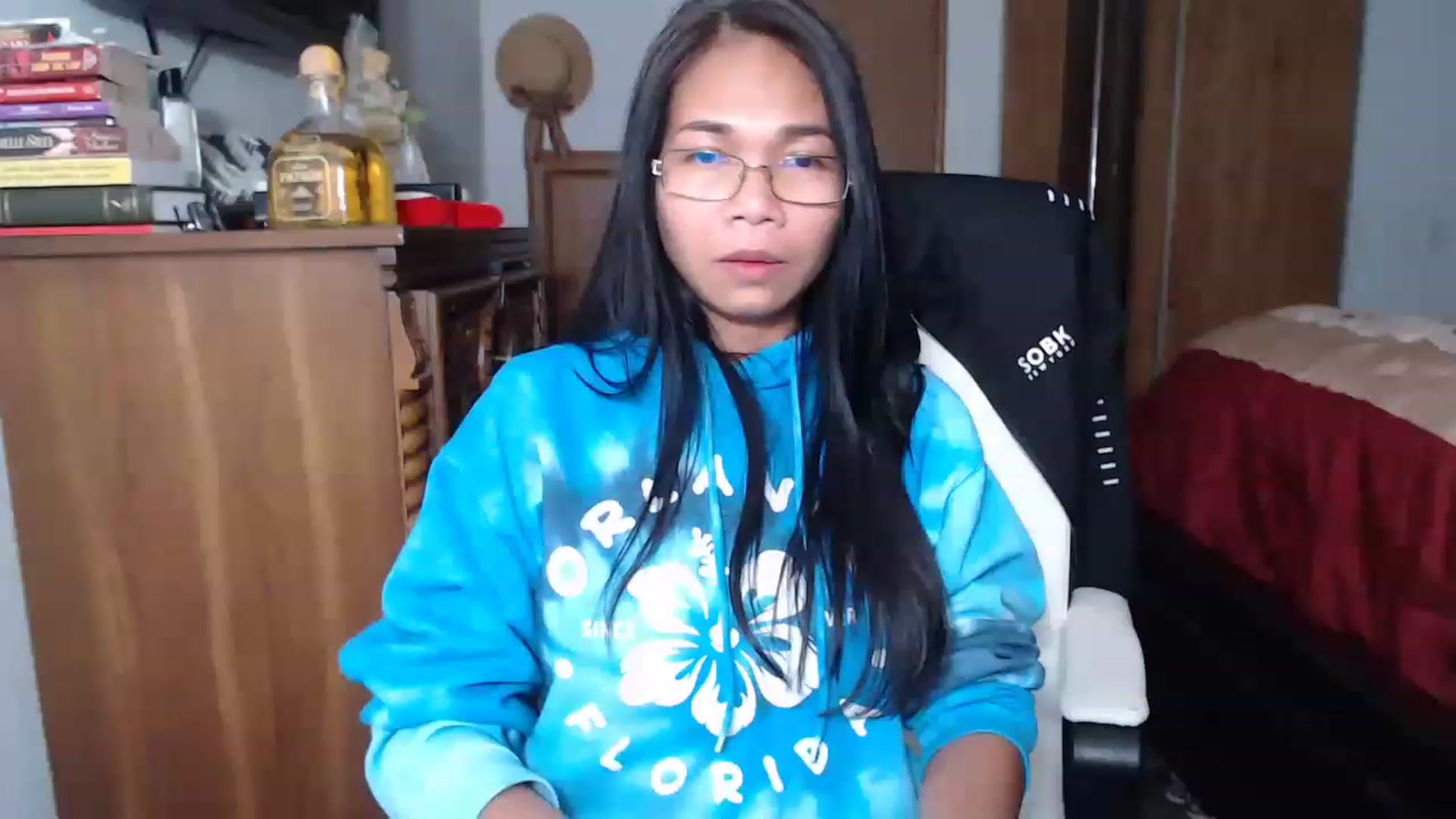 Gallery image thumbnail from Littlekai2023's myfreecams stream on, 11/15/2022, 04:51 image 11 of 20