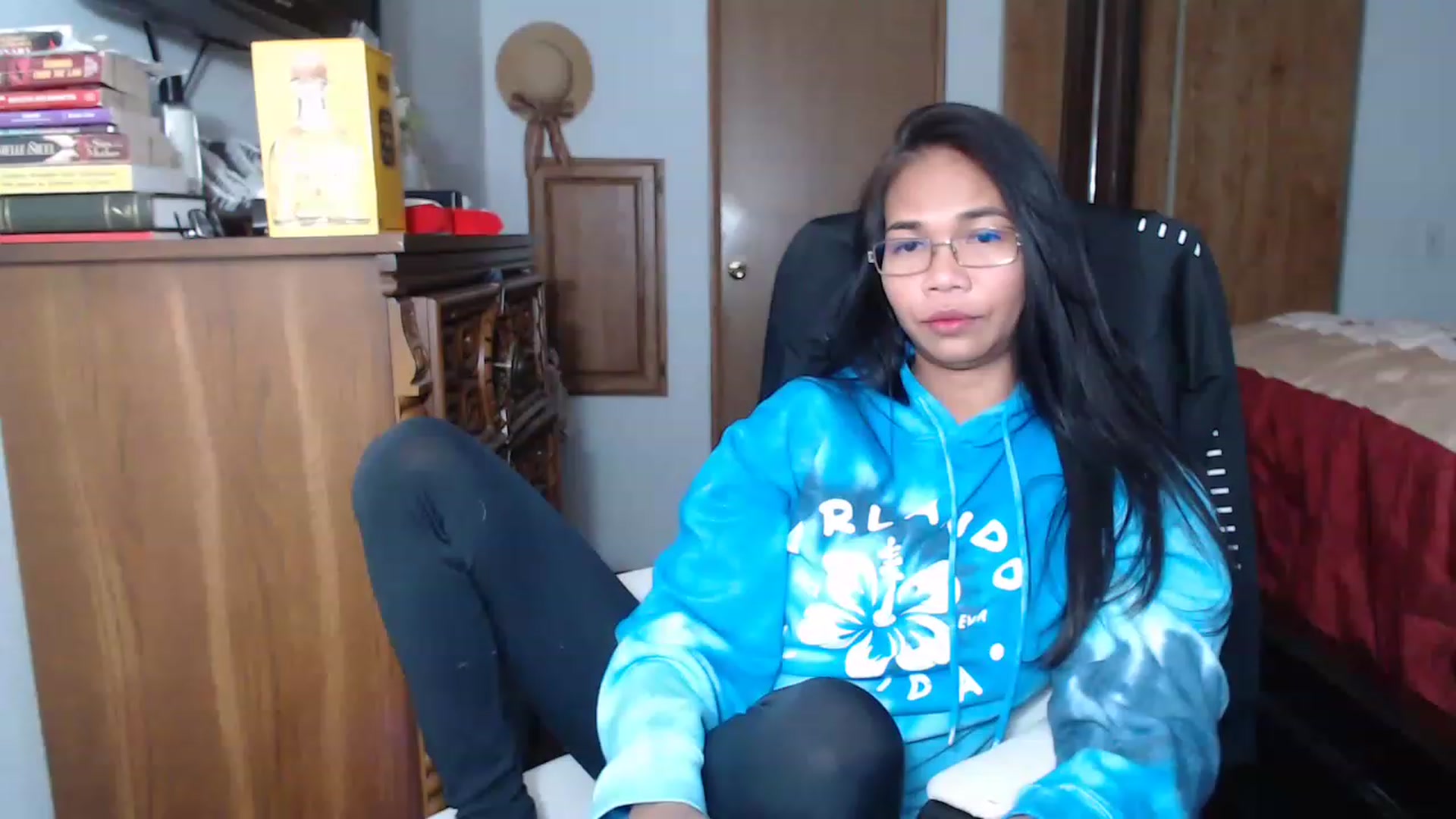Gallery image thumbnail from Littlekai2023's myfreecams stream on, 11/15/2022, 04:51 image 3 of 20