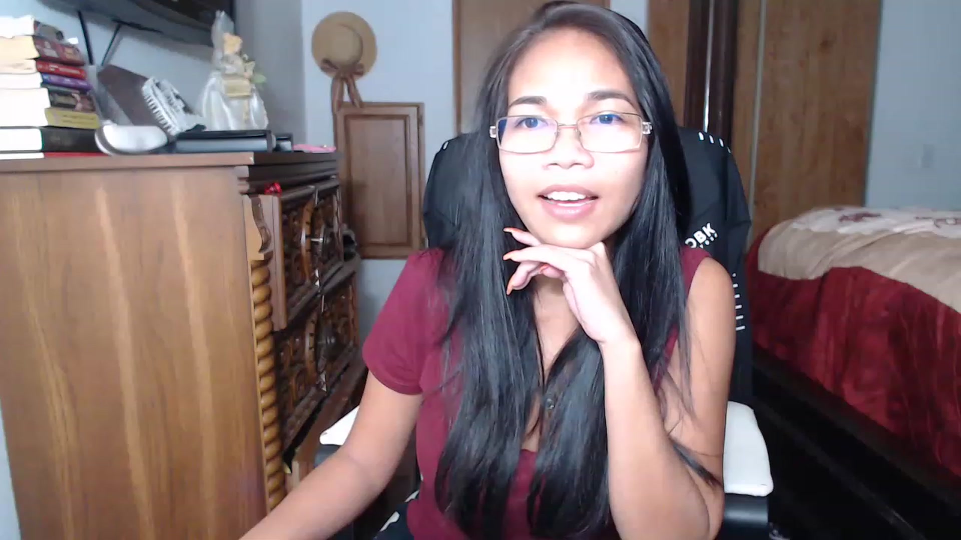 Gallery image thumbnail from Littlekai2023's myfreecams stream on, 11/16/2022, 08:11 image 16 of 20