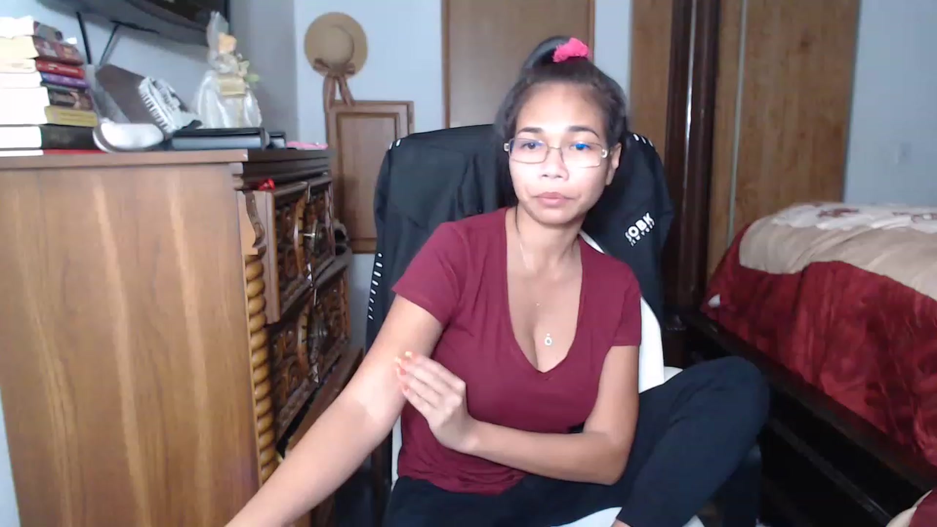 Gallery image thumbnail from Littlekai2023's myfreecams stream on, 11/16/2022, 08:11 image 6 of 20