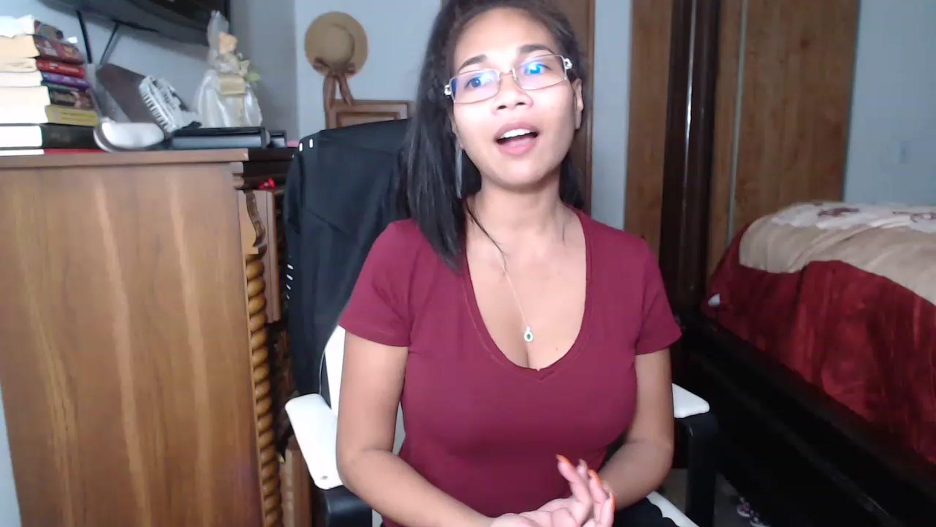 Gallery image thumbnail from Littlekai2023's myfreecams stream on, 11/16/2022, 08:11 image 14 of 20
