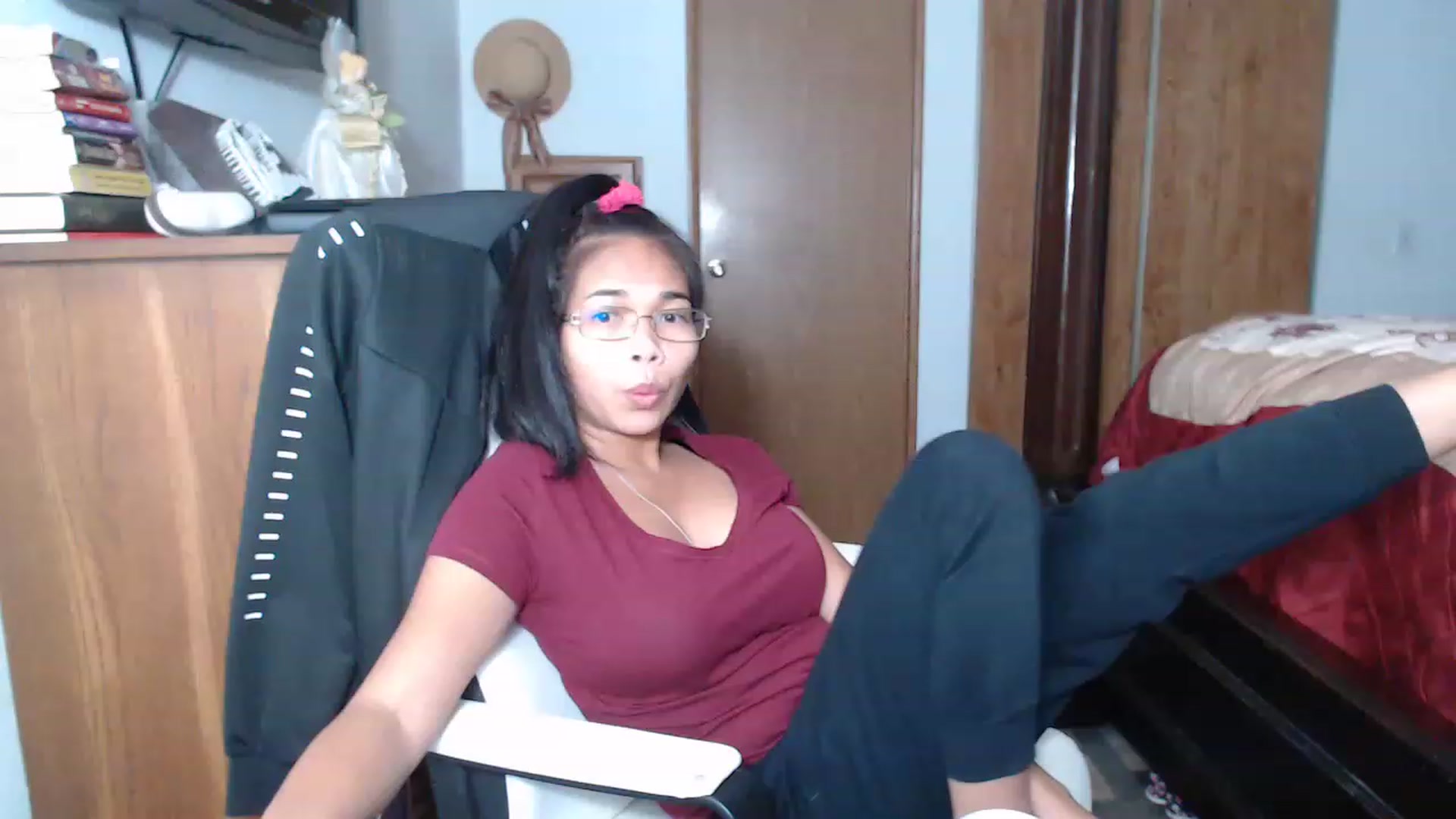 Gallery image thumbnail from Littlekai2023's myfreecams stream on, 11/16/2022, 08:11 image 8 of 20