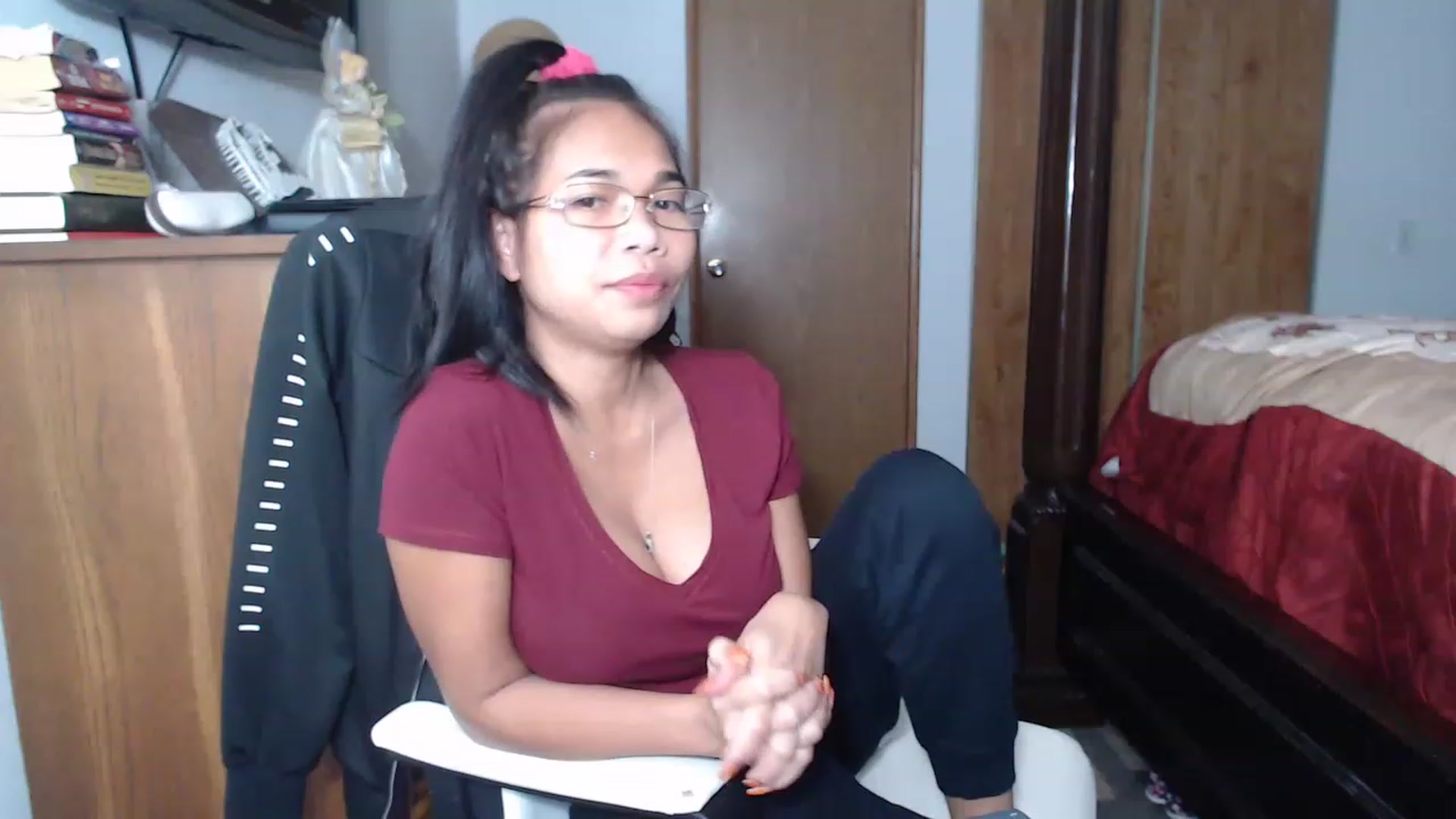 Gallery image thumbnail from Littlekai2023's myfreecams stream on, 11/16/2022, 08:11 image 10 of 20