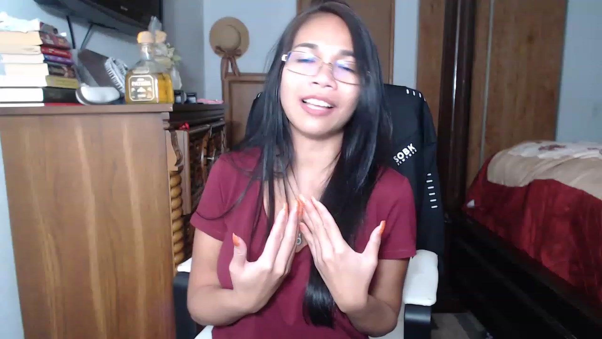 Gallery image thumbnail from Littlekai2023's myfreecams stream on, 11/16/2022, 08:06 image 18 of 20