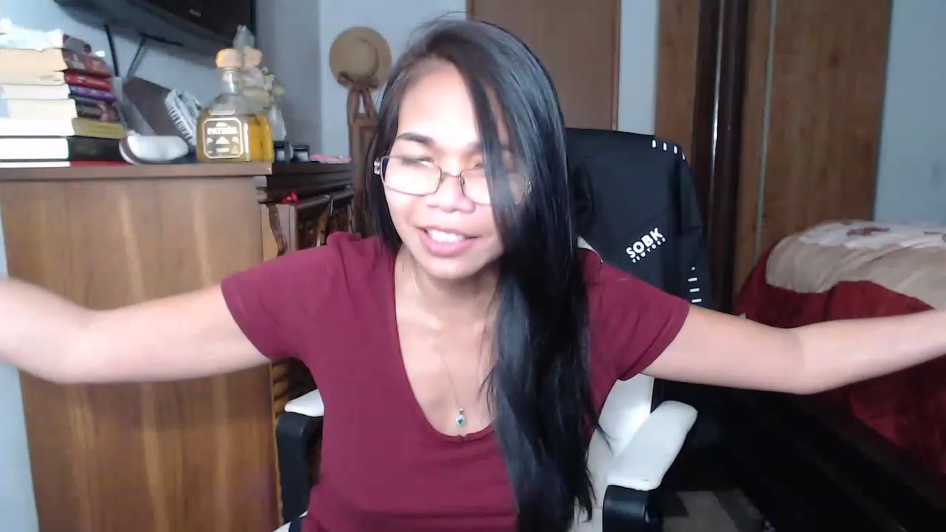 Gallery image thumbnail from Littlekai2023's myfreecams stream on, 11/16/2022, 08:06 image 6 of 20