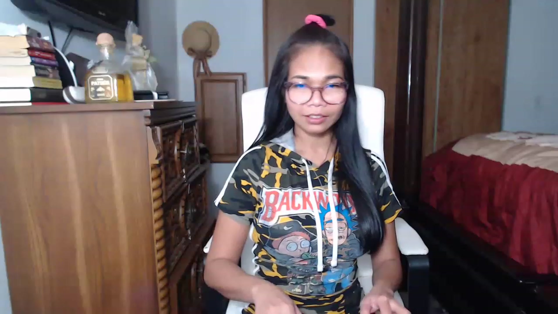 Gallery image thumbnail from Littlekai2023's myfreecams stream on, 11/17/2022, 05:07 image 10 of 20