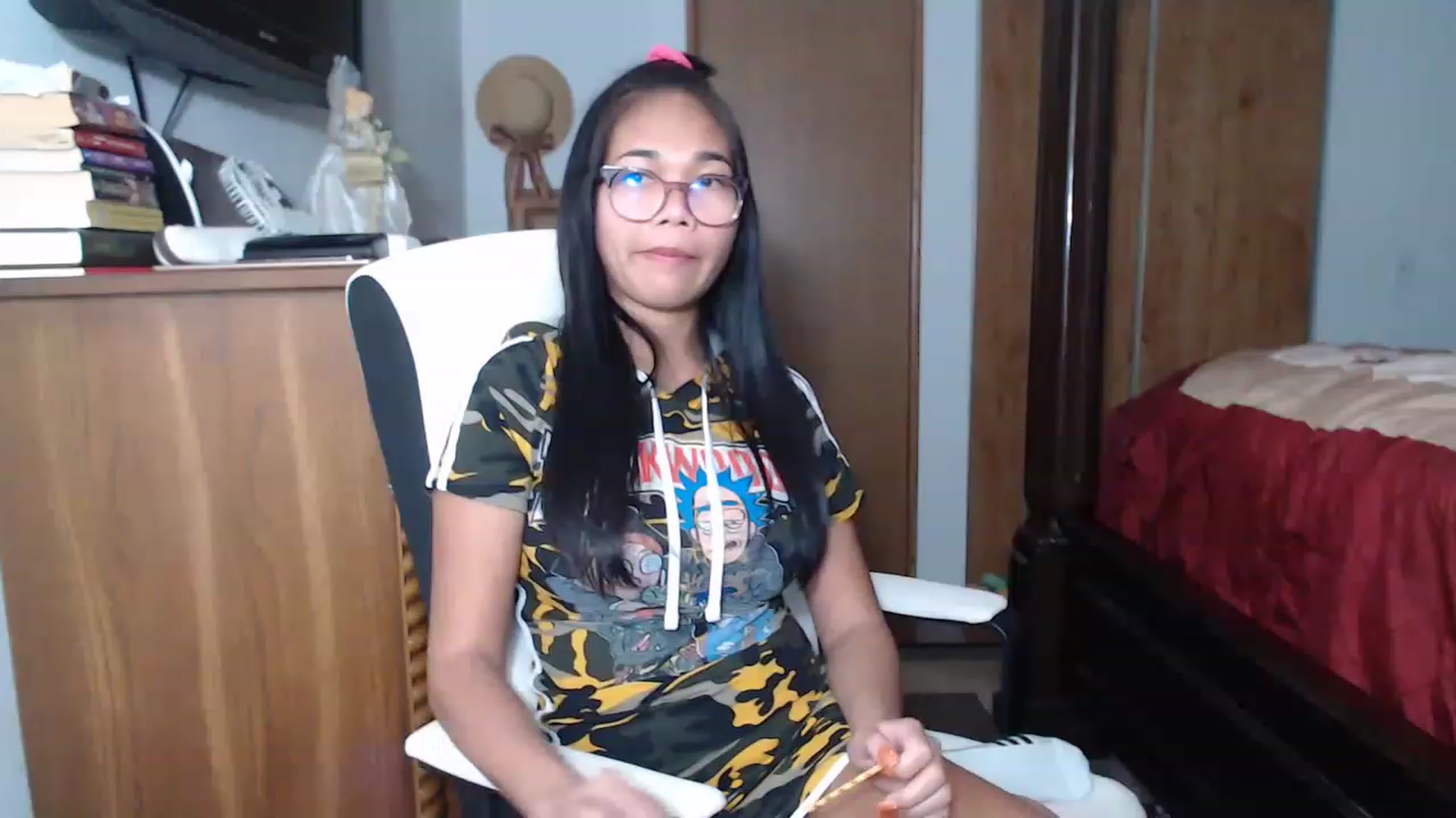 Gallery image thumbnail from Littlekai2023's myfreecams stream on, 11/17/2022, 05:07 image 1 of 20