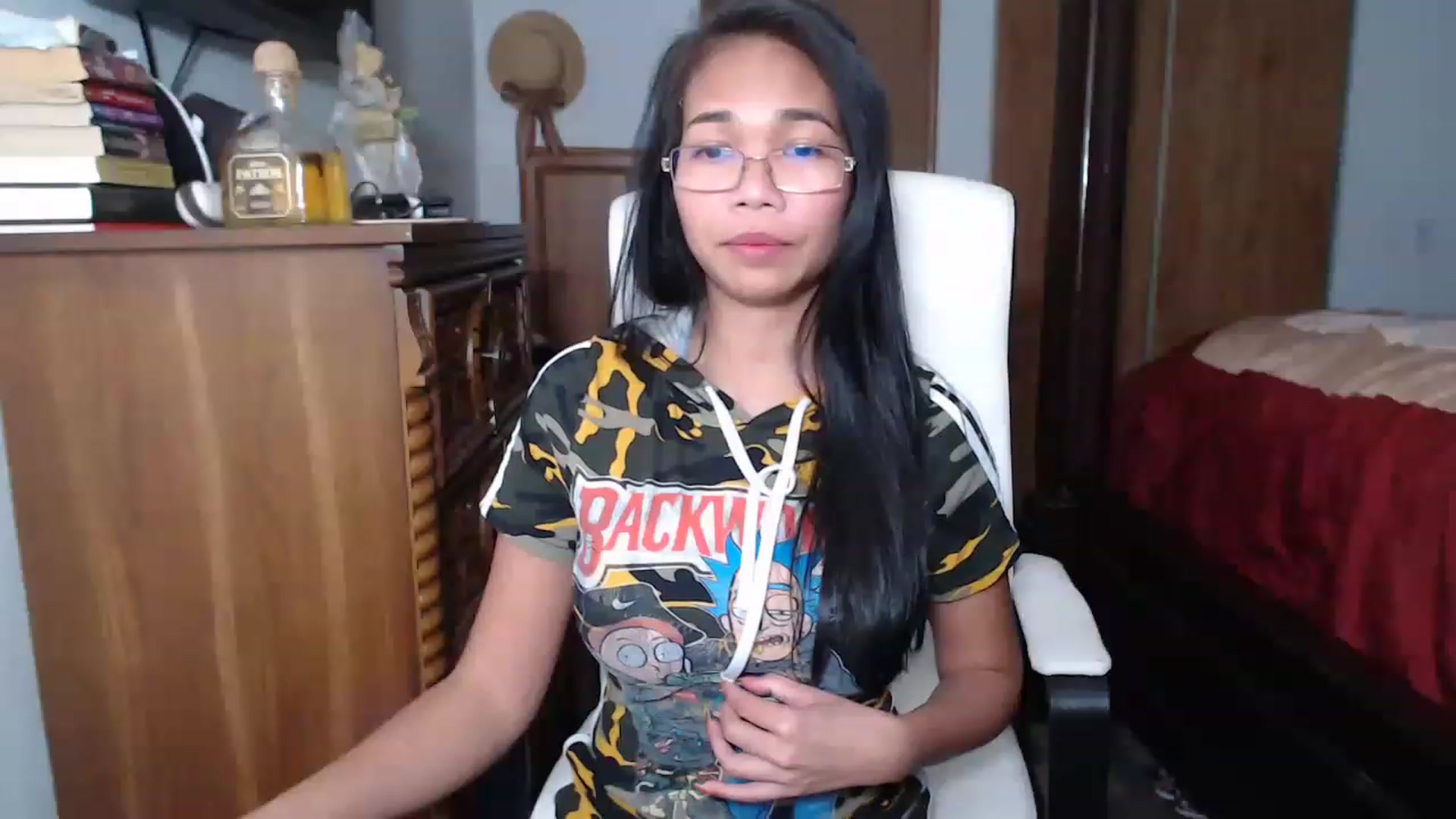 Gallery image thumbnail from Littlekai2023's myfreecams stream on, 11/17/2022, 06:33 image 10 of 20