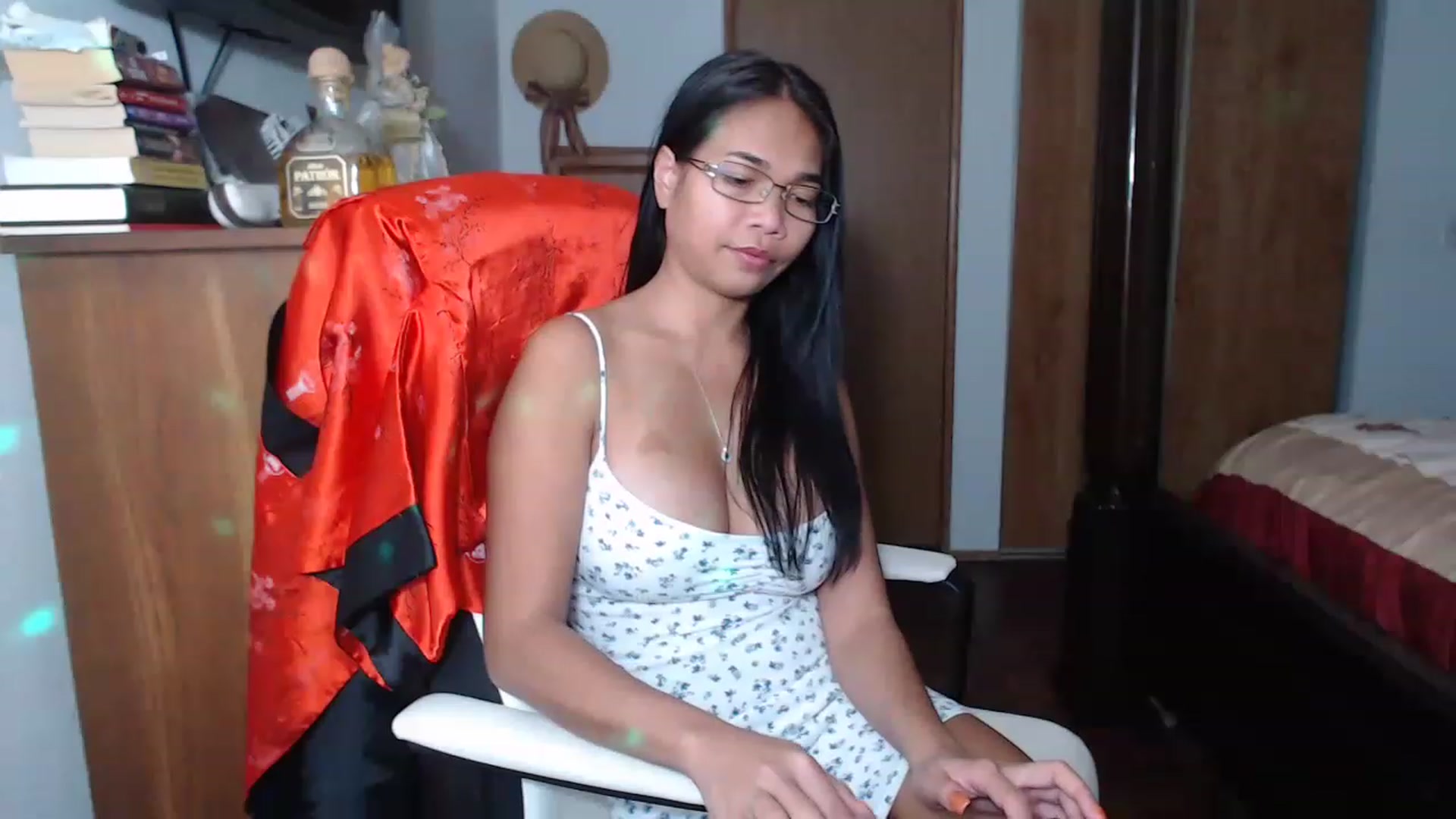 Gallery image thumbnail from Littlekai2023's myfreecams stream on, 11/18/2022, 24:45 image 5 of 20