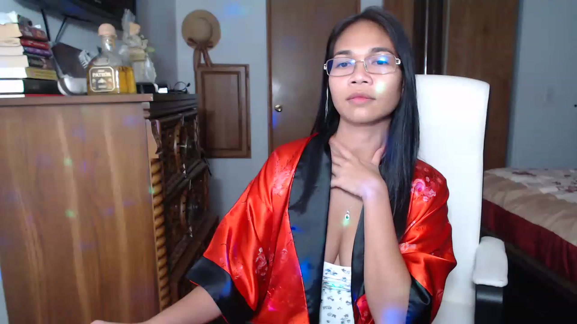 Gallery image thumbnail from Littlekai2023's myfreecams stream on, 11/18/2022, 04:45 image 7 of 20
