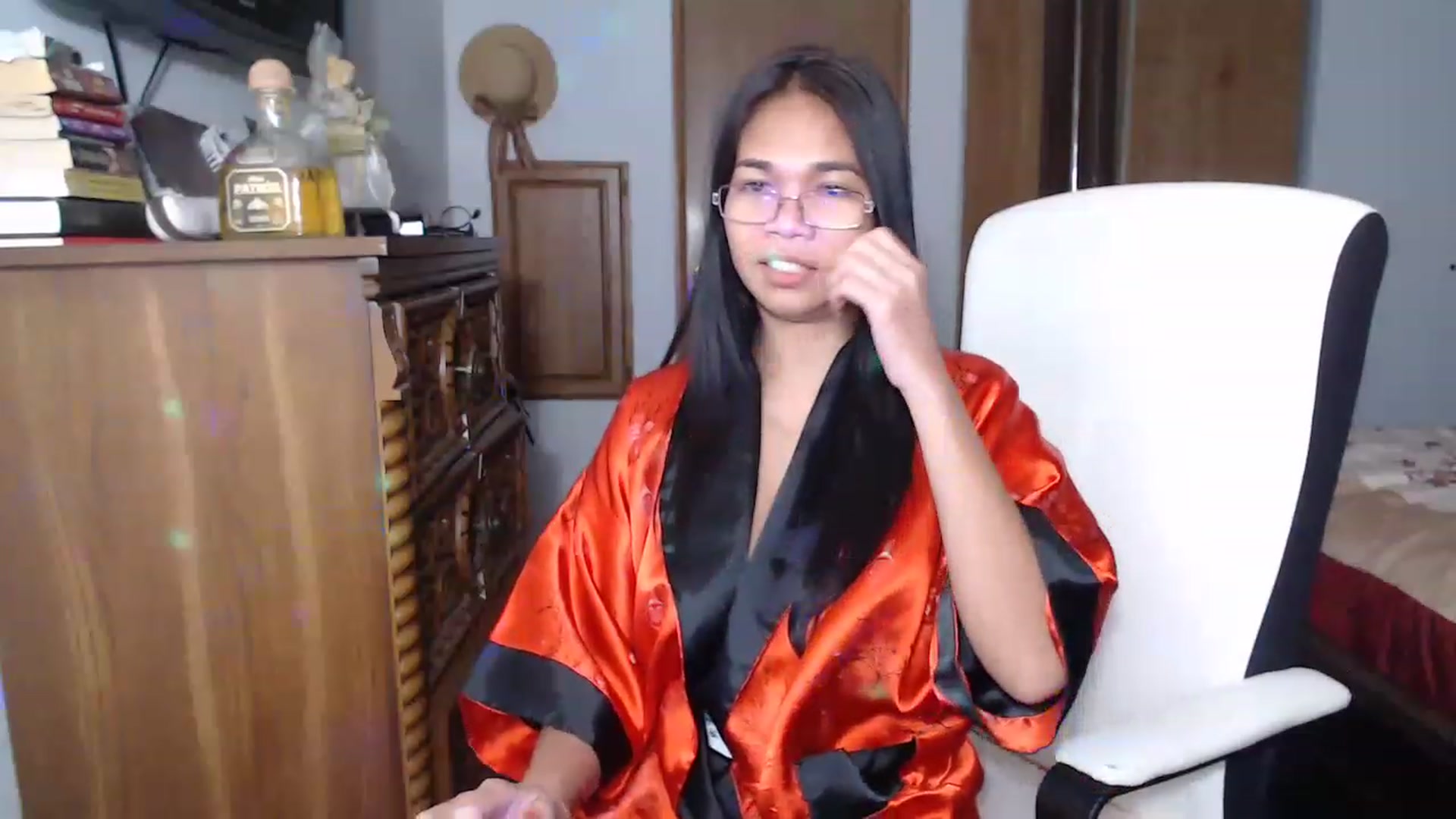 Gallery image thumbnail from Littlekai2023's myfreecams stream on, 11/18/2022, 04:45 image 10 of 20