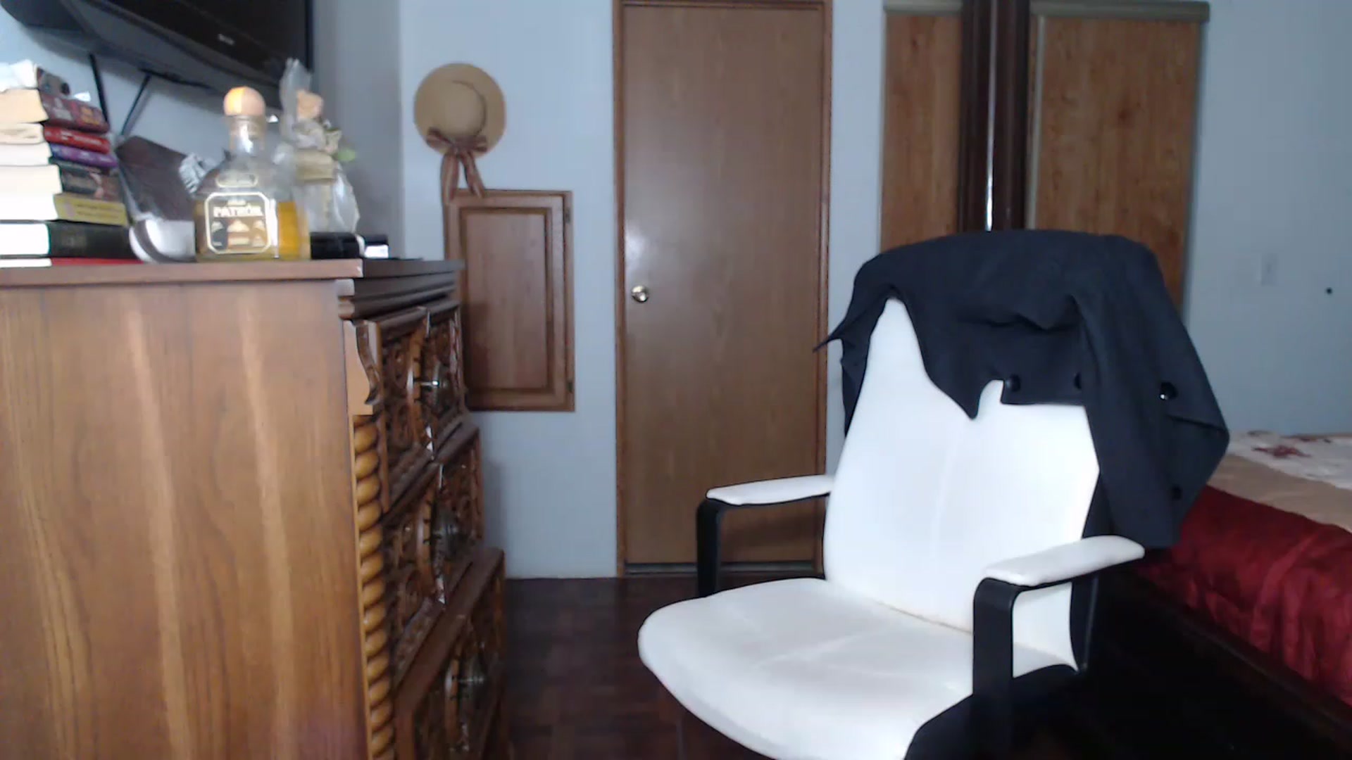 Gallery image thumbnail from Littlekai2023's myfreecams stream on, 11/20/2022, 01:10 image 3 of 20