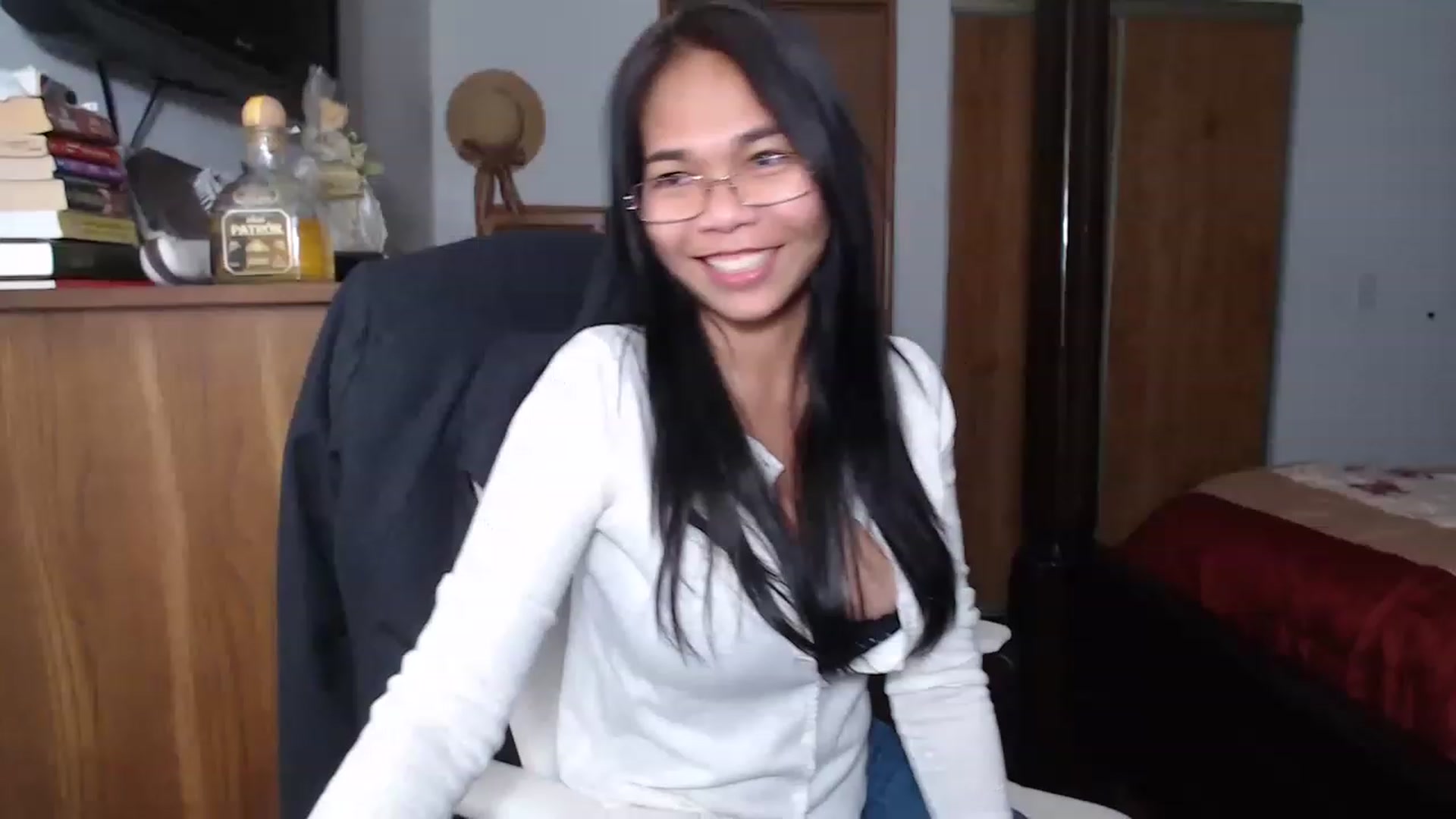 Gallery image thumbnail from Littlekai2023's myfreecams stream on, 11/20/2022, 01:10 image 4 of 20