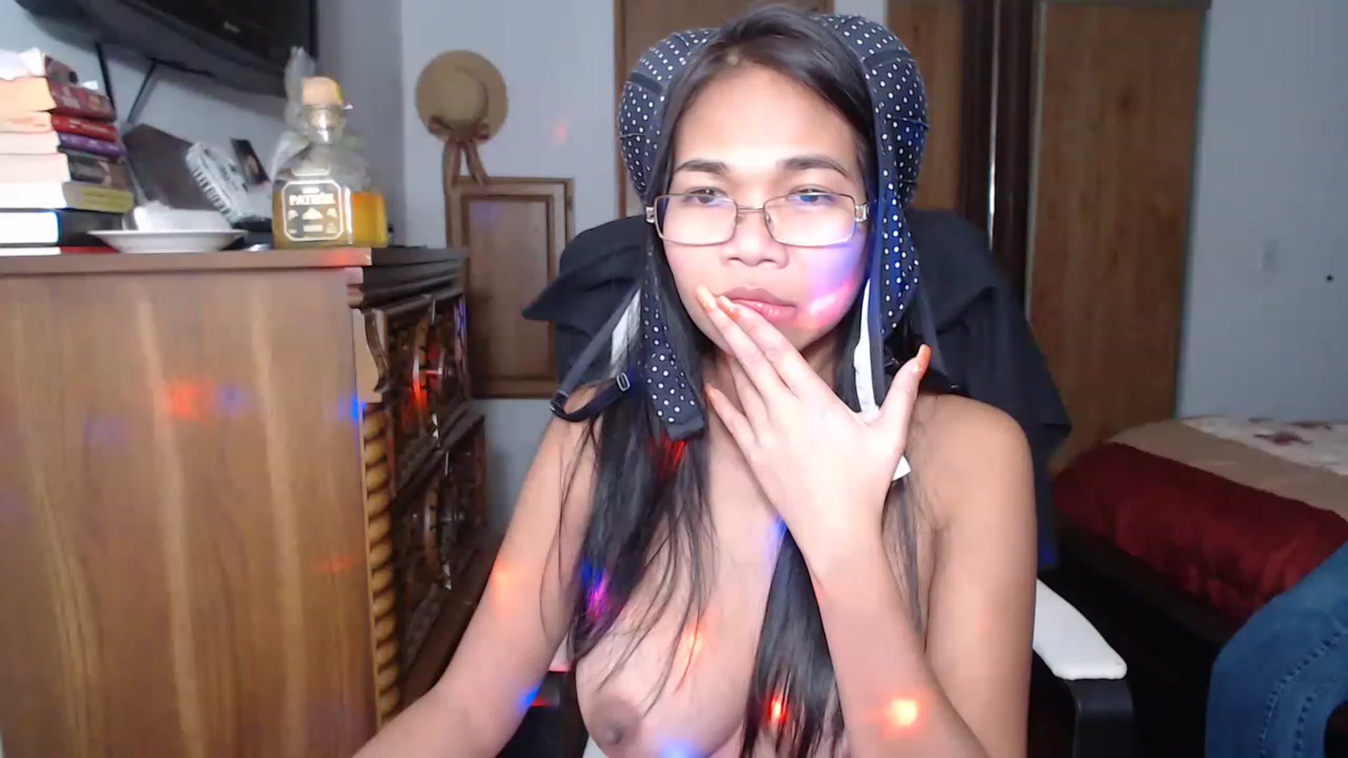 Gallery image thumbnail from Littlekai2023's myfreecams stream on, 11/20/2022, 02:23 image 5 of 20