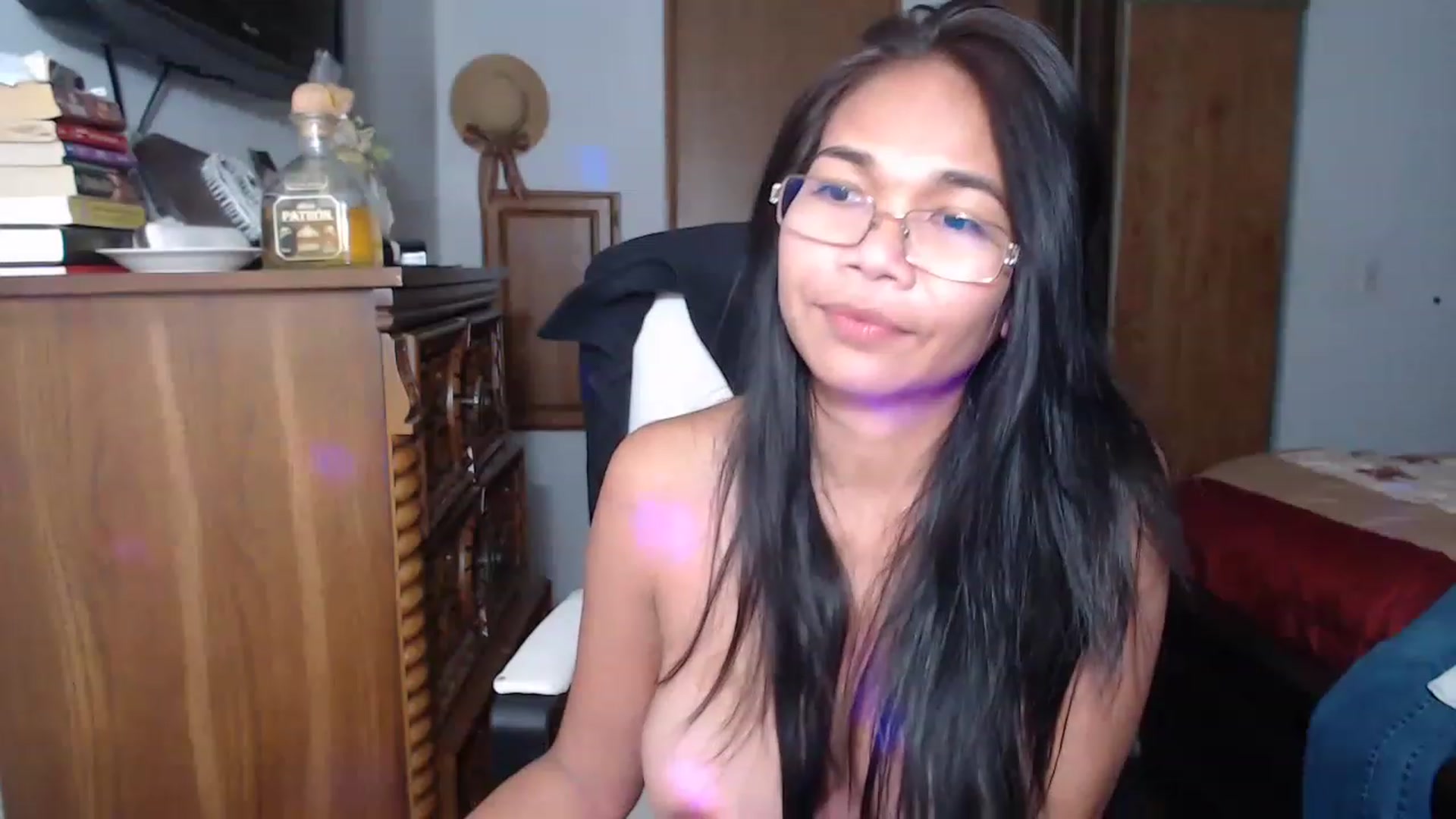 Gallery image thumbnail from Littlekai2023's myfreecams stream on, 11/20/2022, 05:50 image 2 of 20