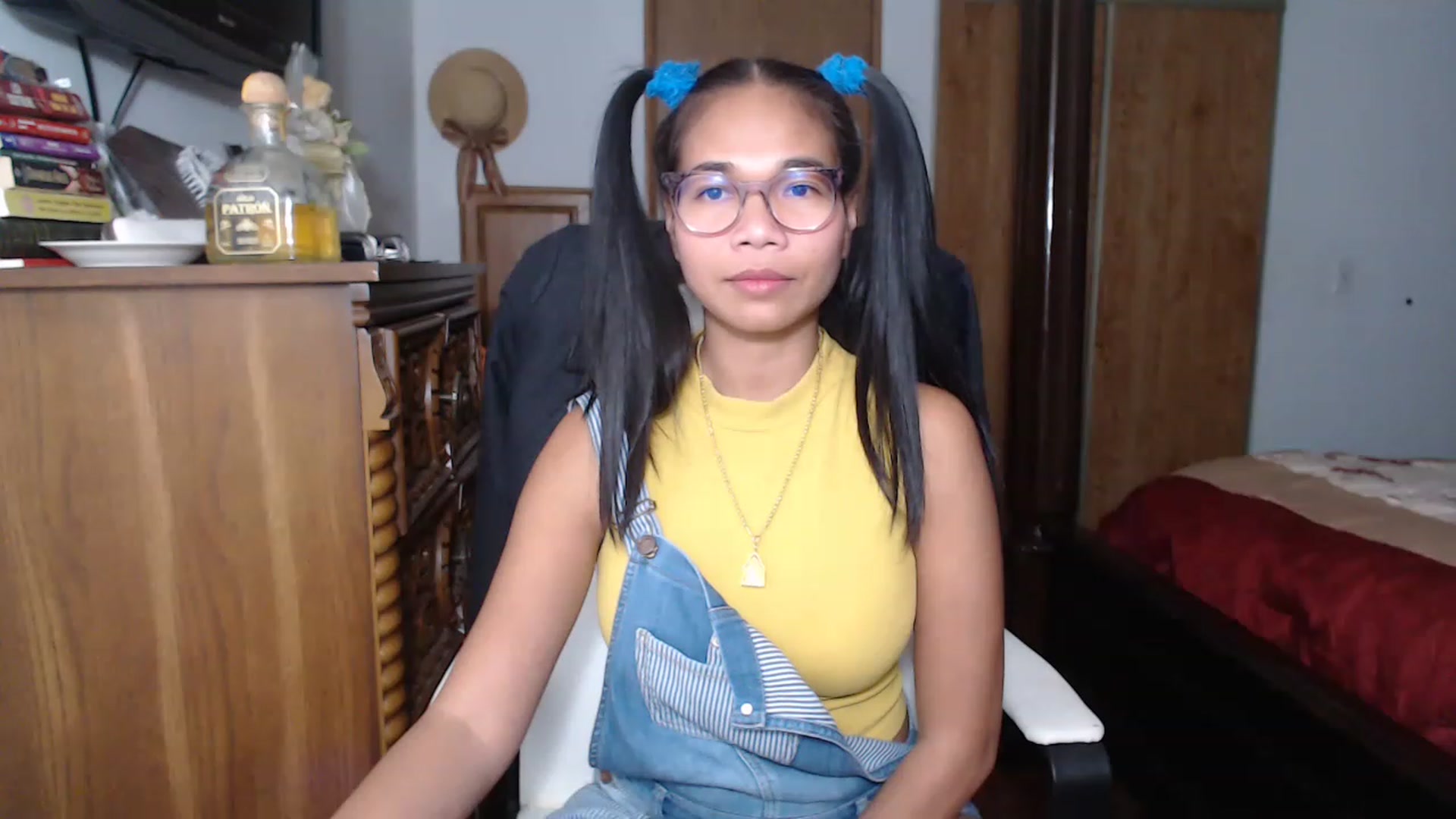 Gallery image thumbnail from Littlekai2023's myfreecams stream on, 11/21/2022, 01:26 image 13 of 20