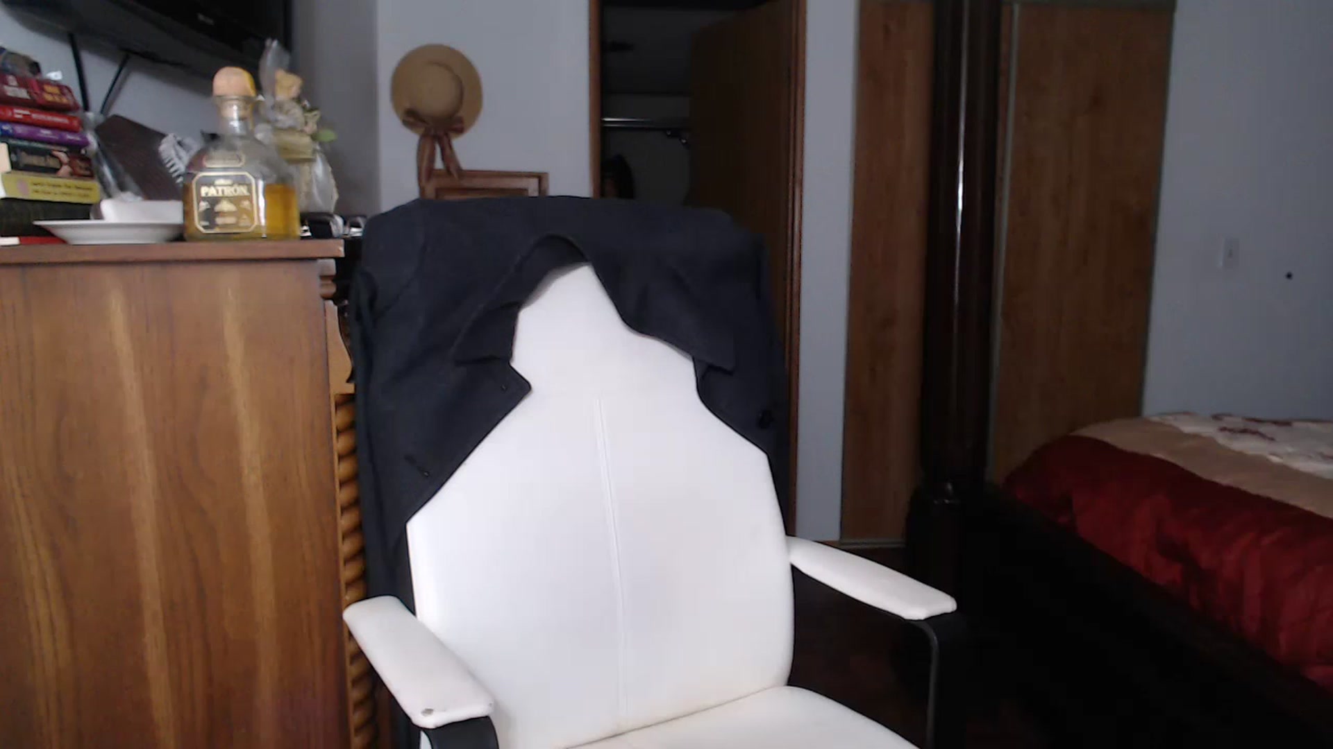 Gallery image thumbnail from Littlekai2023's myfreecams stream on, 11/21/2022, 01:26 image 5 of 20