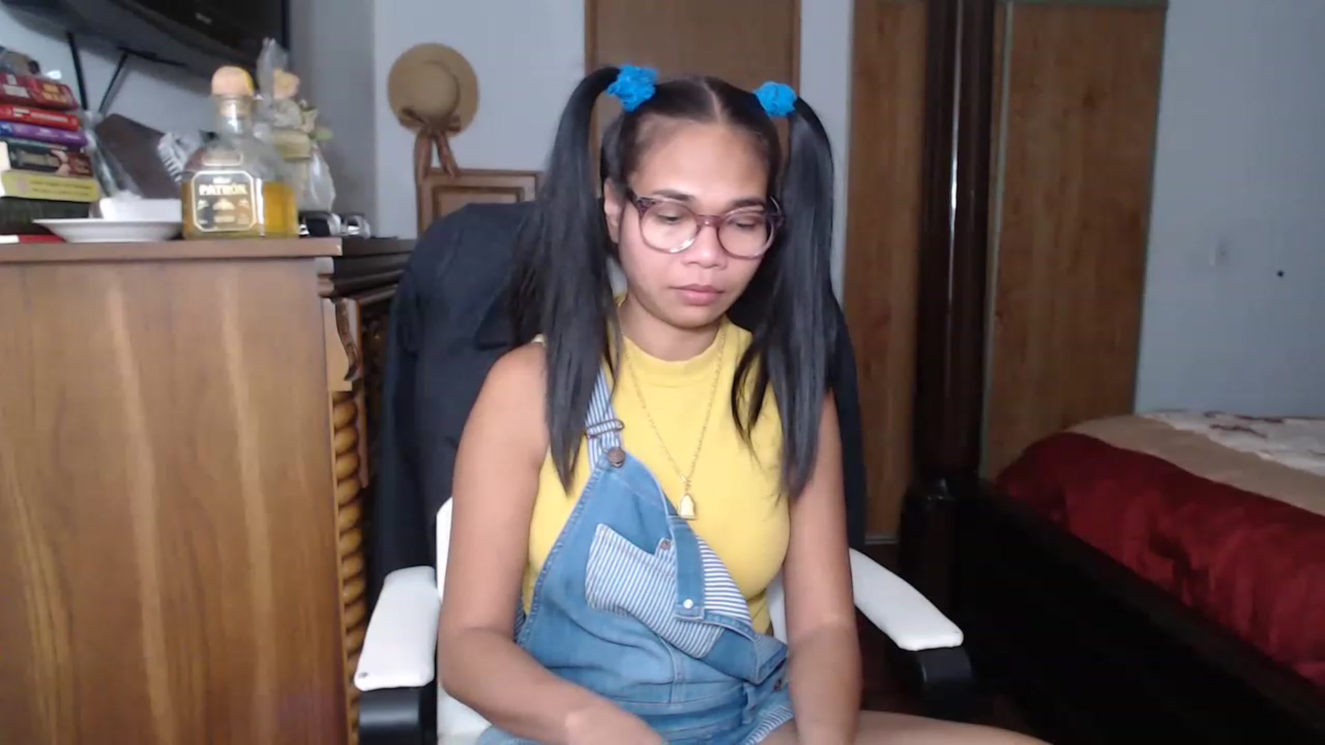 Gallery image thumbnail from Littlekai2023's myfreecams stream on, 11/21/2022, 01:26 image 7 of 20