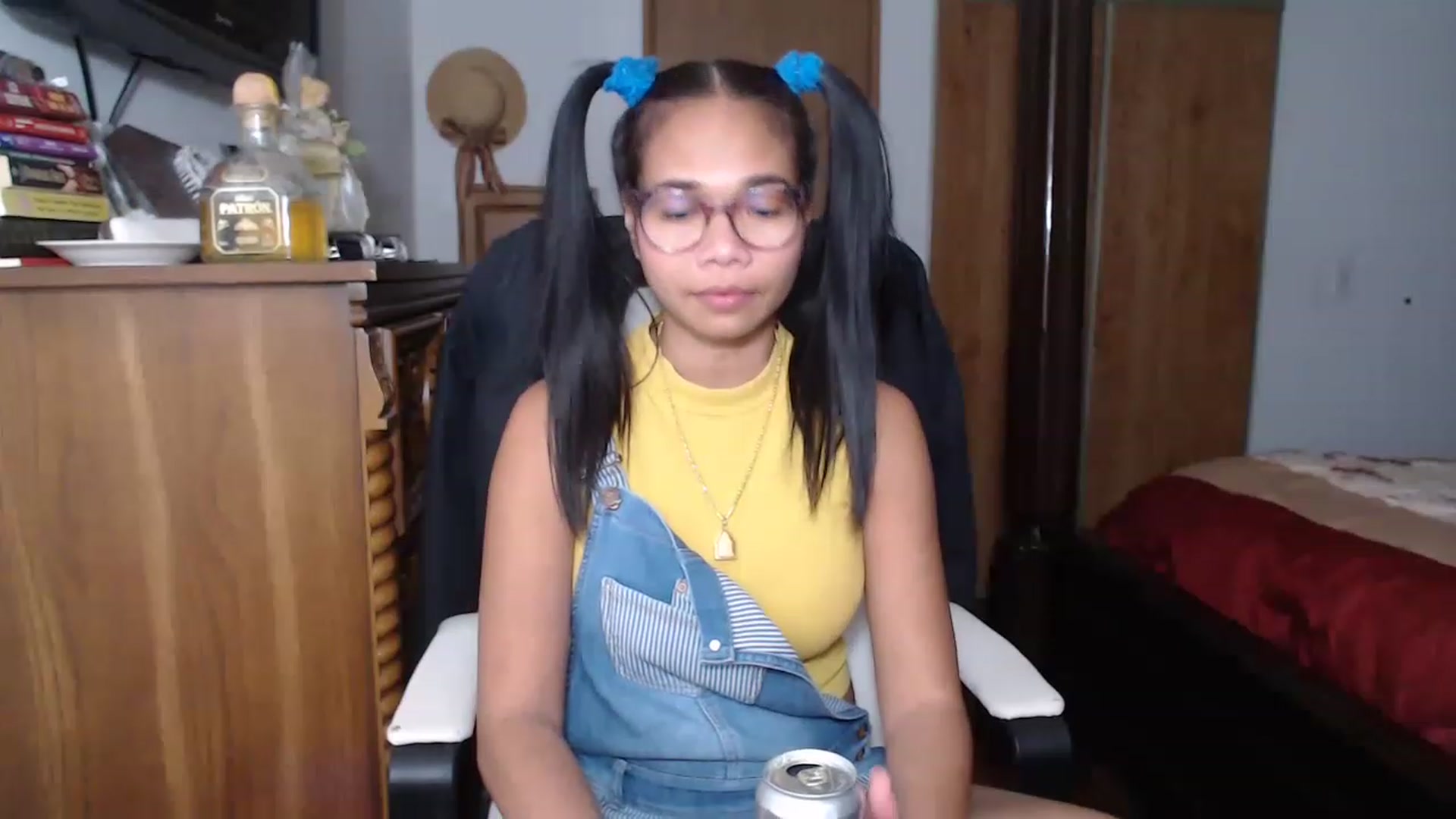 Gallery image thumbnail from Littlekai2023's myfreecams stream on, 11/21/2022, 01:26 image 6 of 20