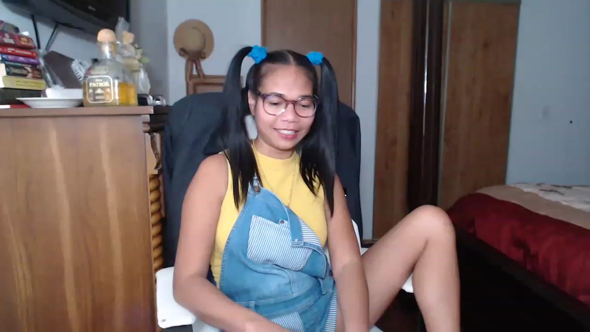 Gallery image thumbnail from Littlekai2023's myfreecams stream on, 11/21/2022, 03:40 image 5 of 20