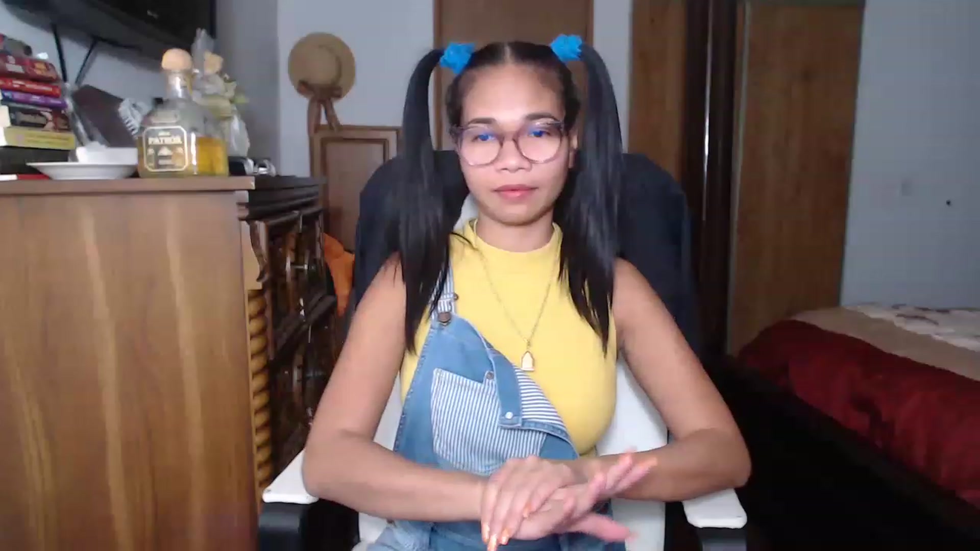 Gallery image thumbnail from Littlekai2023's myfreecams stream on, 11/21/2022, 03:40 image 3 of 20