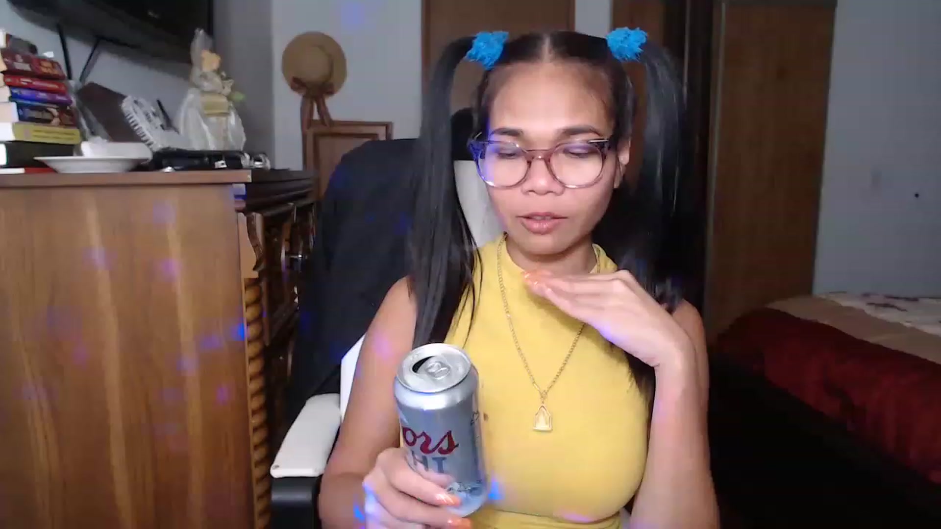 Gallery image thumbnail from Littlekai2023's myfreecams stream on, 11/21/2022, 04:26 image 4 of 20