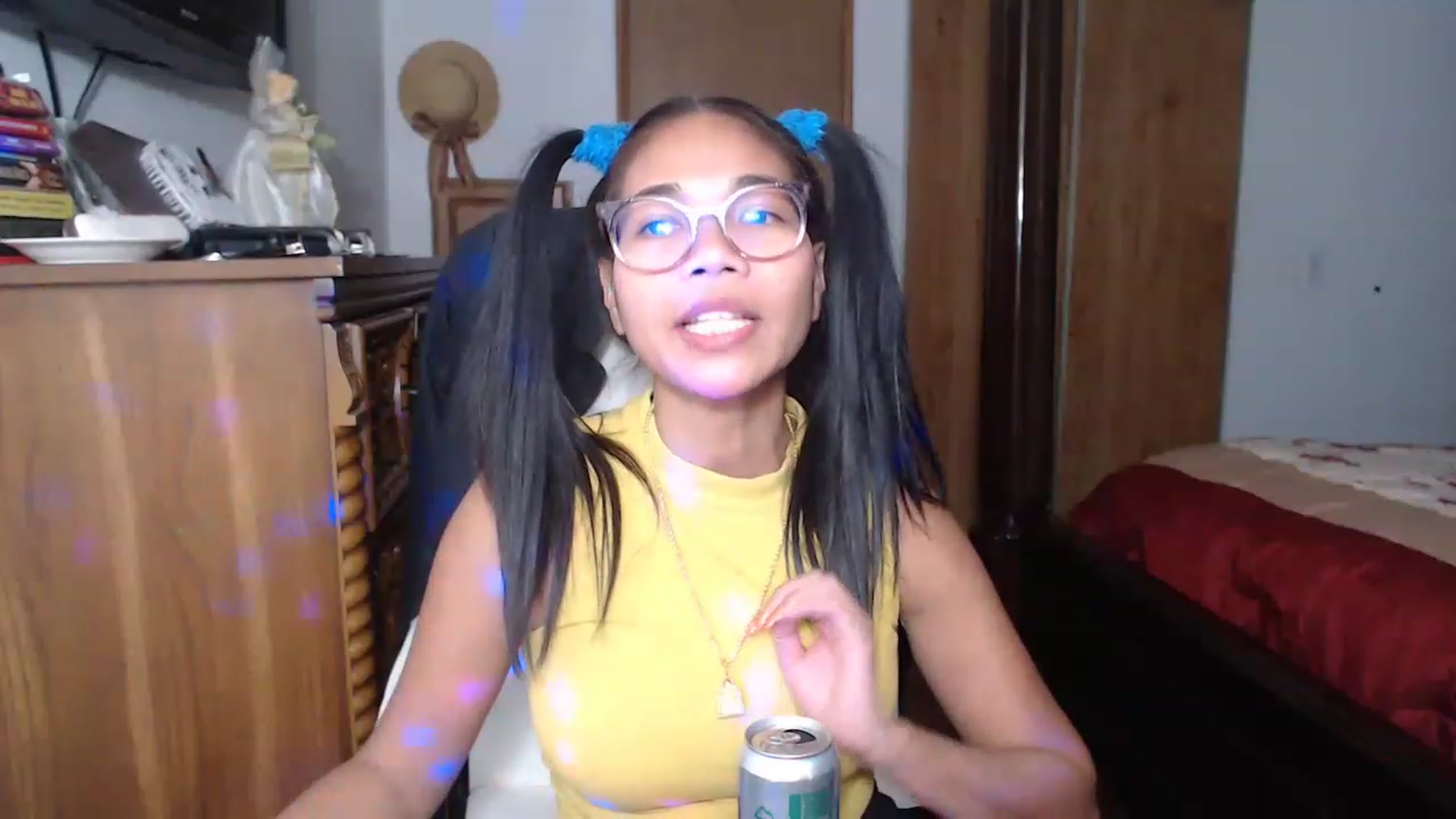 Gallery image thumbnail from Littlekai2023's myfreecams stream on, 11/21/2022, 04:26 image 12 of 20