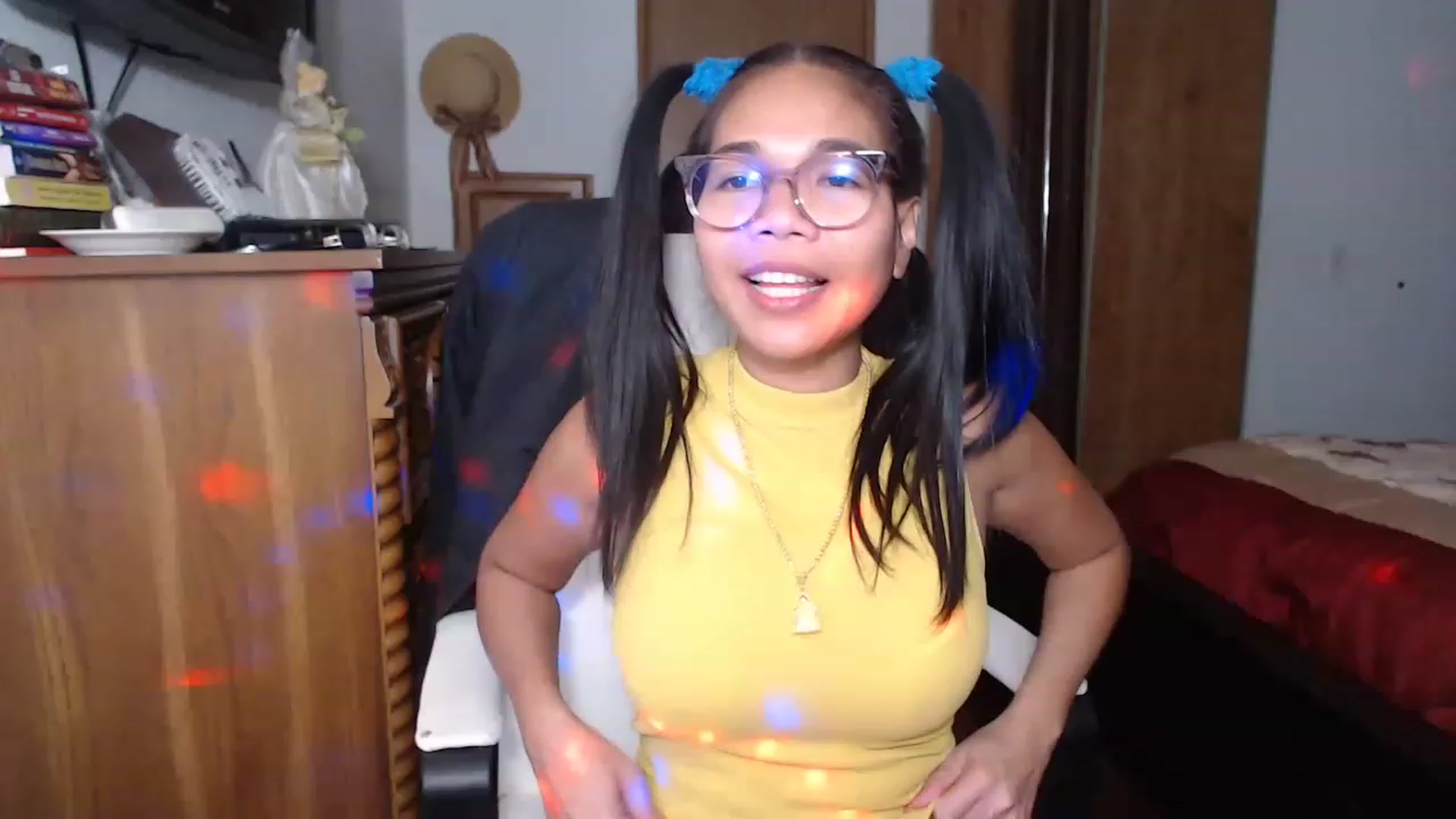 Gallery image thumbnail from Littlekai2023's myfreecams stream on, 11/21/2022, 04:26 image 6 of 20