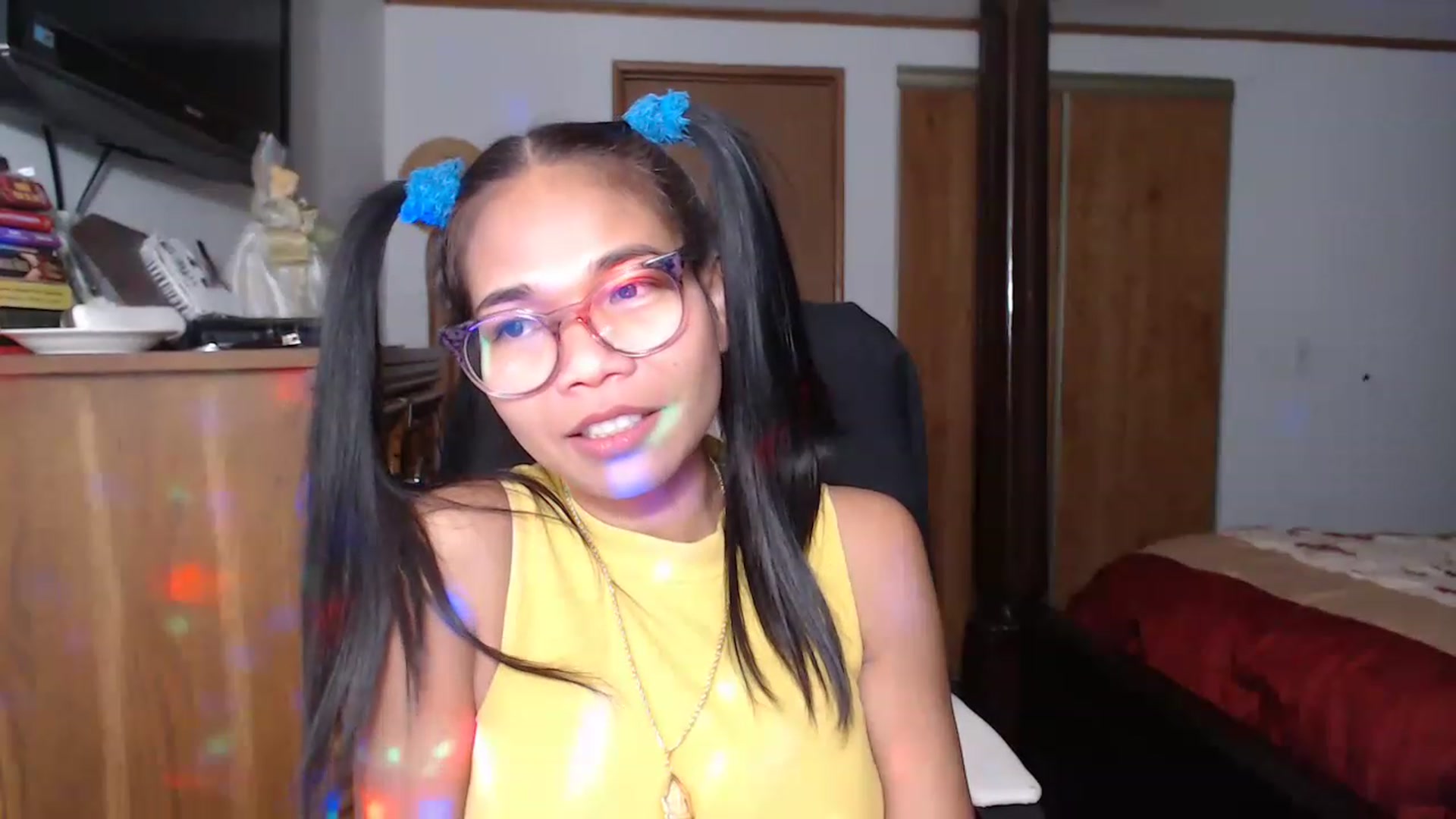 Gallery image thumbnail from Littlekai2023's myfreecams stream on, 11/21/2022, 04:26 image 11 of 20
