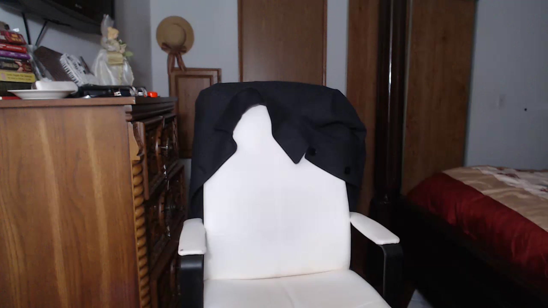 Gallery image thumbnail from Littlekai2023's myfreecams stream on, 11/23/2022, 01:22 image 9 of 20