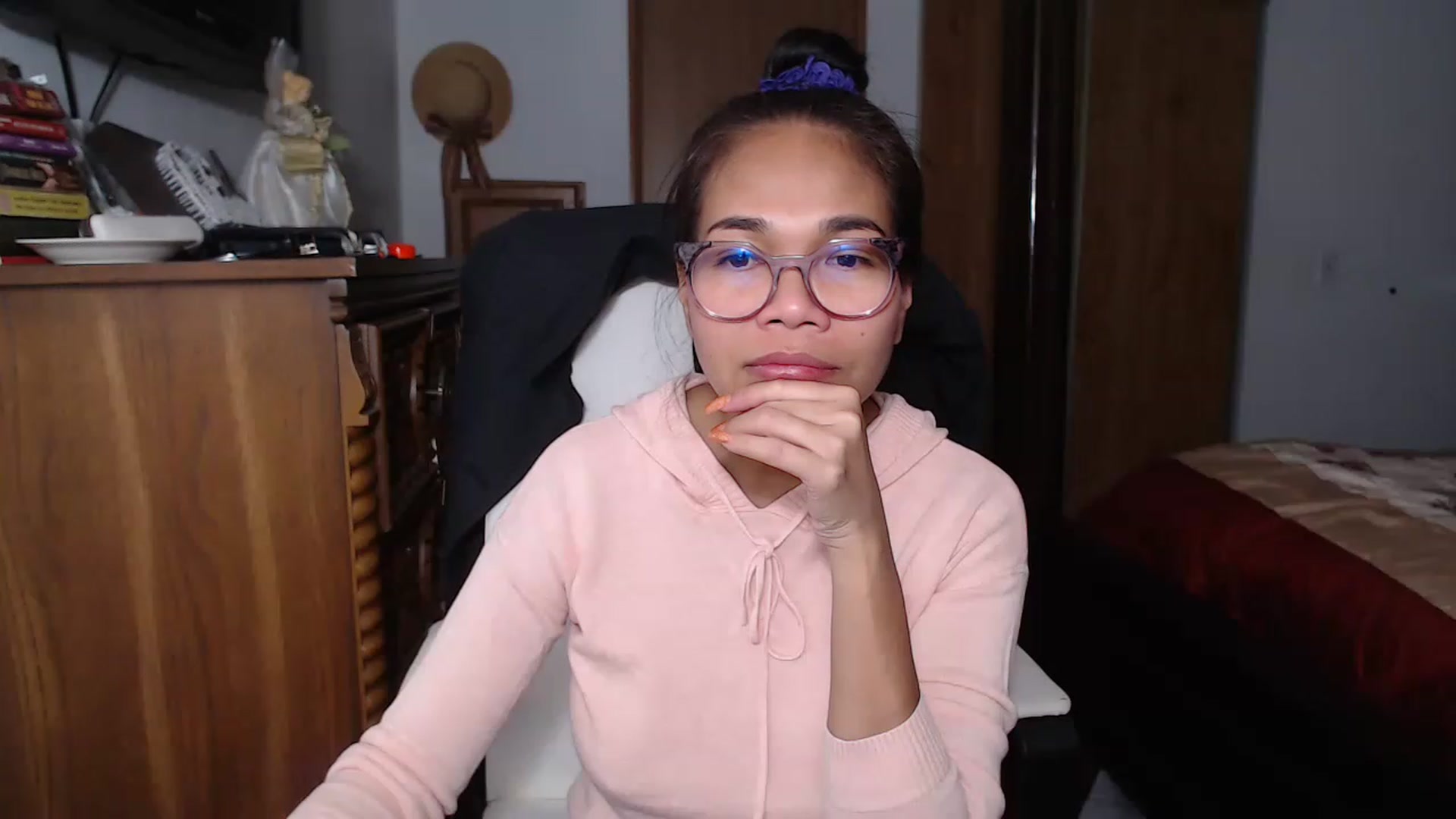 Gallery image thumbnail from Littlekai2023's myfreecams stream on, 11/23/2022, 01:22 image 5 of 20