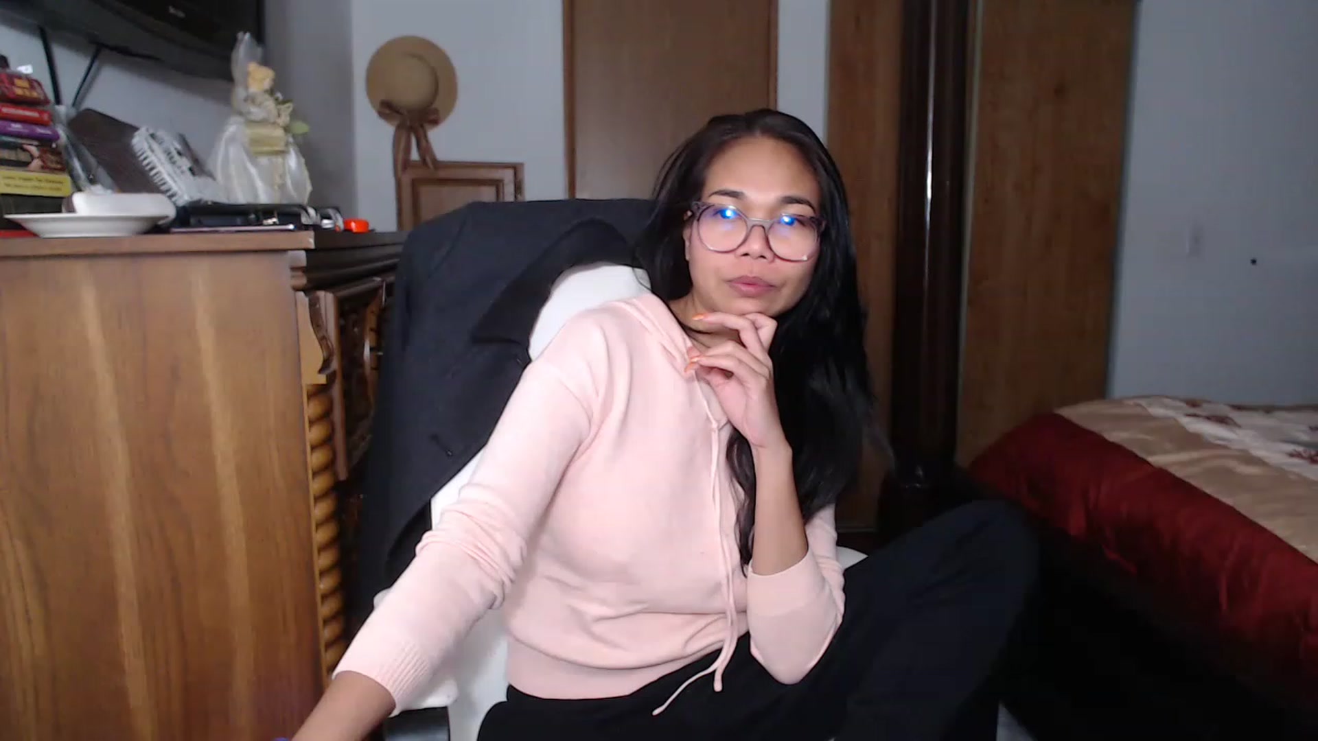 Gallery image thumbnail from Littlekai2023's myfreecams stream on, 11/23/2022, 02:09 image 17 of 20