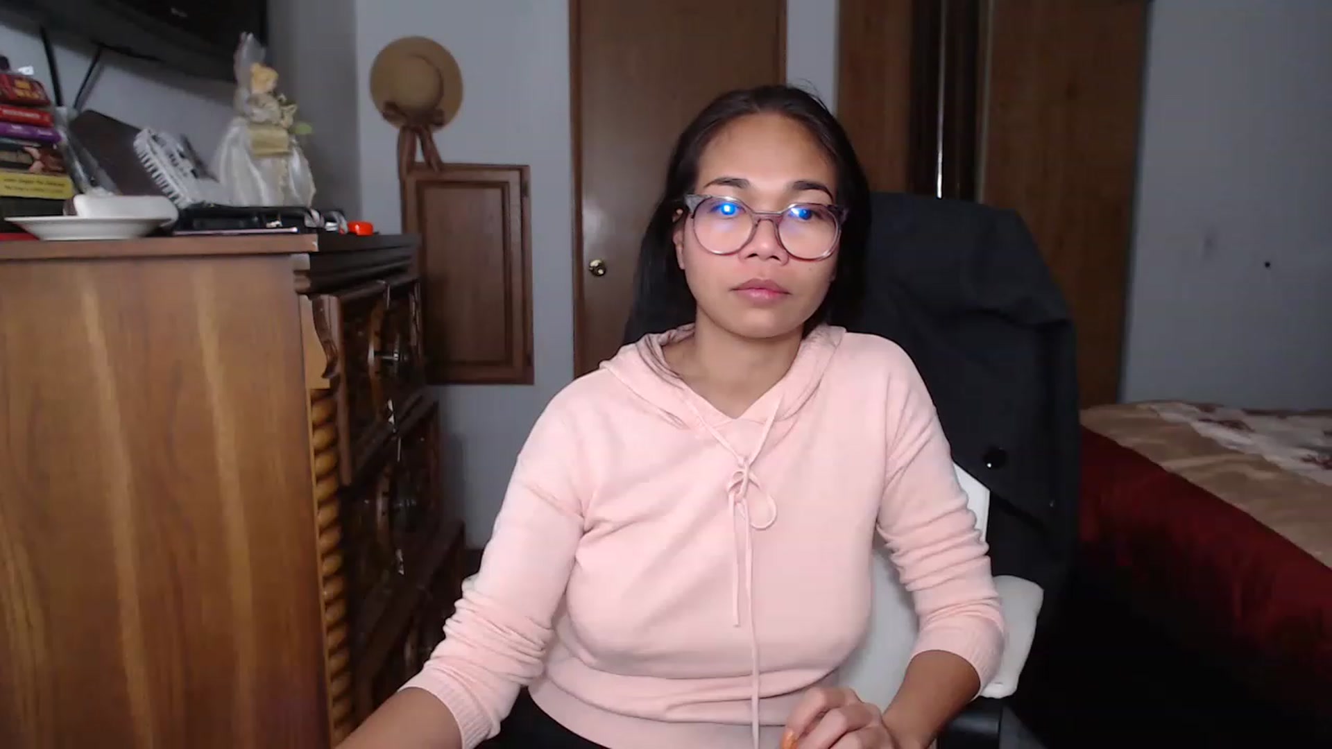 Gallery image thumbnail from Littlekai2023's myfreecams stream on, 11/23/2022, 02:09 image 4 of 20