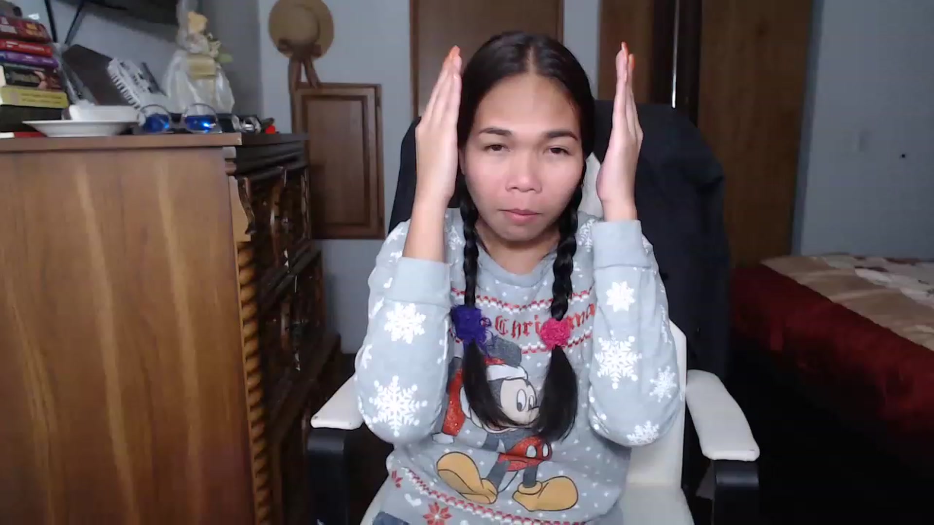 Gallery image thumbnail from Littlekai2023's myfreecams stream on, 11/23/2022, 05:37 image 18 of 20