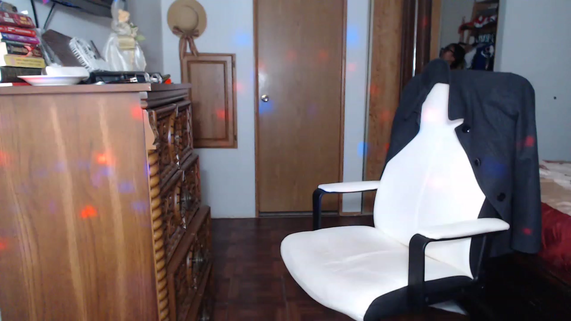 Gallery image thumbnail from Littlekai2023's myfreecams stream on, 11/23/2022, 05:37 image 16 of 20