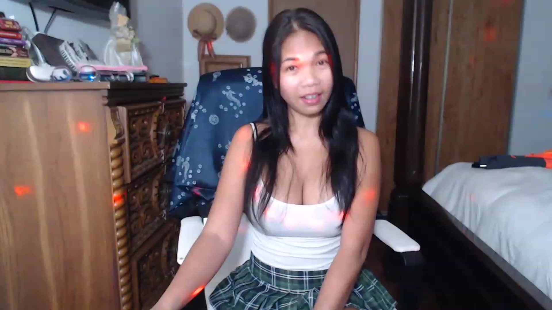 Gallery image thumbnail from Littlekai2023's myfreecams stream on, 12/01/2022, 08:01 image 1 of 20