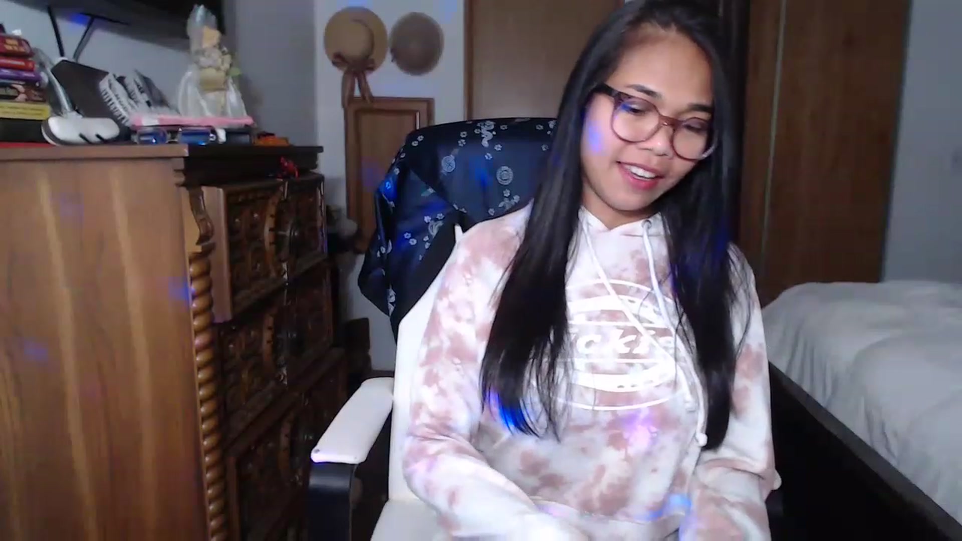 Gallery image thumbnail from Littlekai2023's myfreecams stream on, 11/25/2022, 05:58 image 6 of 20