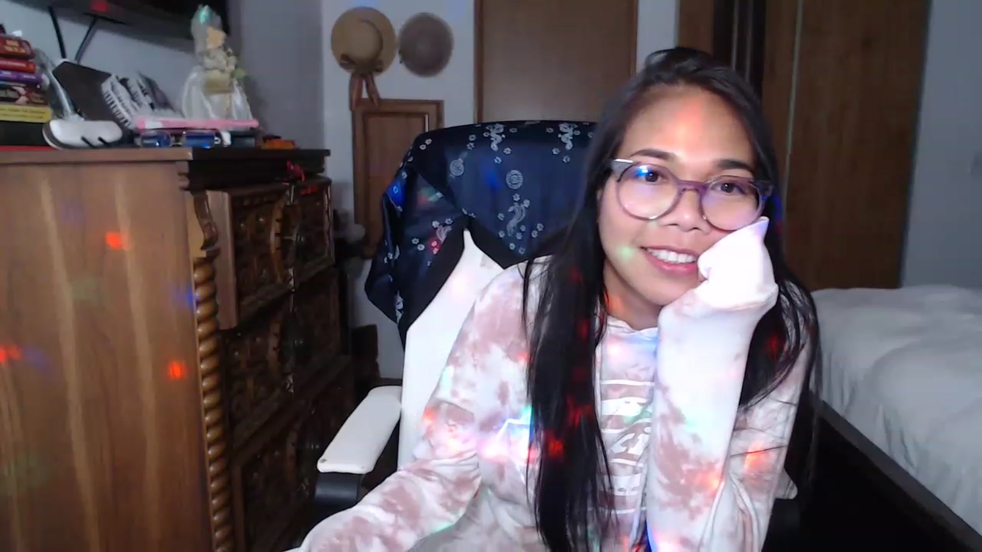 Gallery image thumbnail from Littlekai2023's myfreecams stream on, 11/25/2022, 05:58 image 11 of 20
