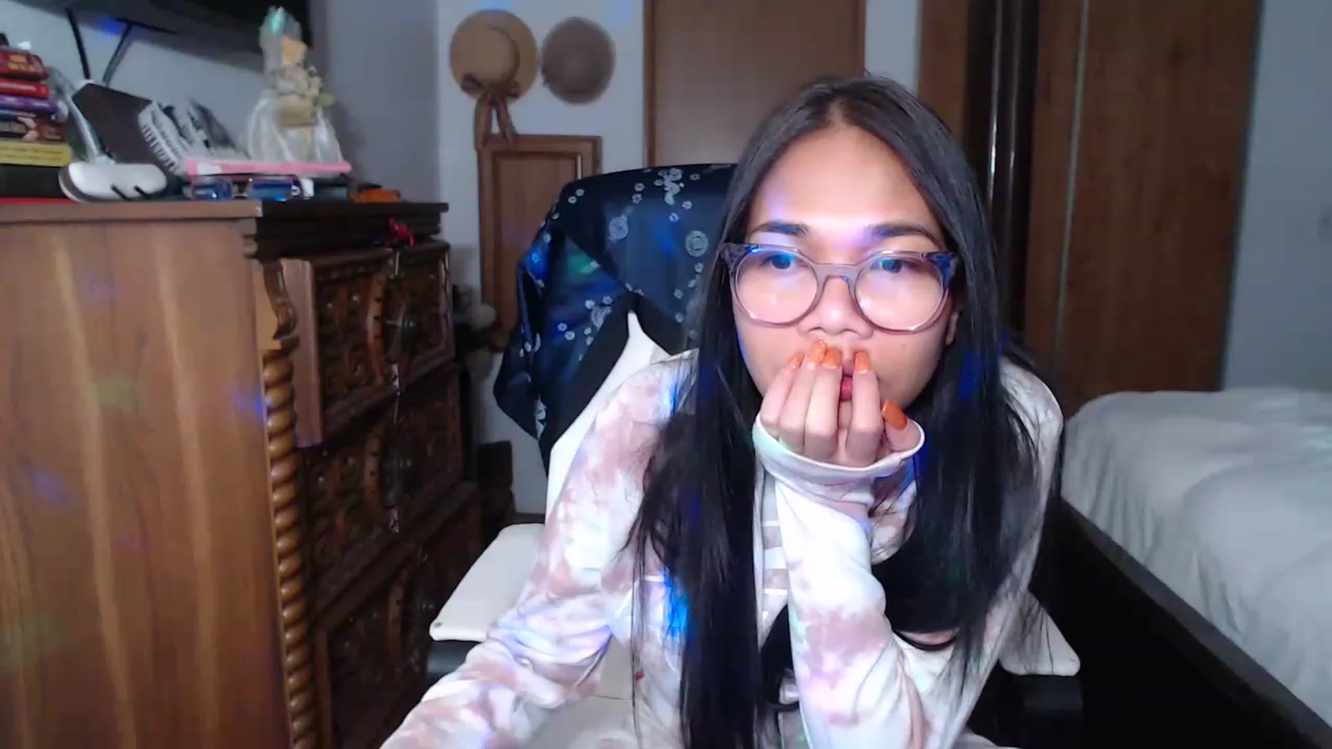 Gallery image thumbnail from Littlekai2023's myfreecams stream on, 11/25/2022, 05:58 image 2 of 20