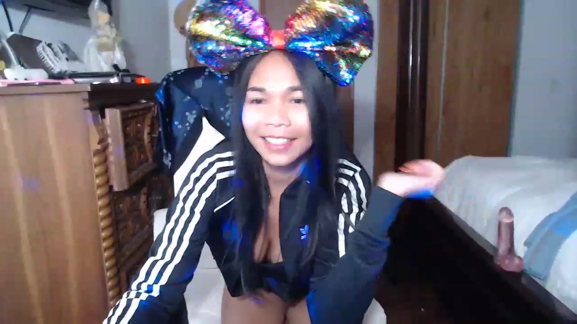 Gallery image thumbnail from Littlekai2023's myfreecams stream on, 11/26/2022, 03:14 image 15 of 20