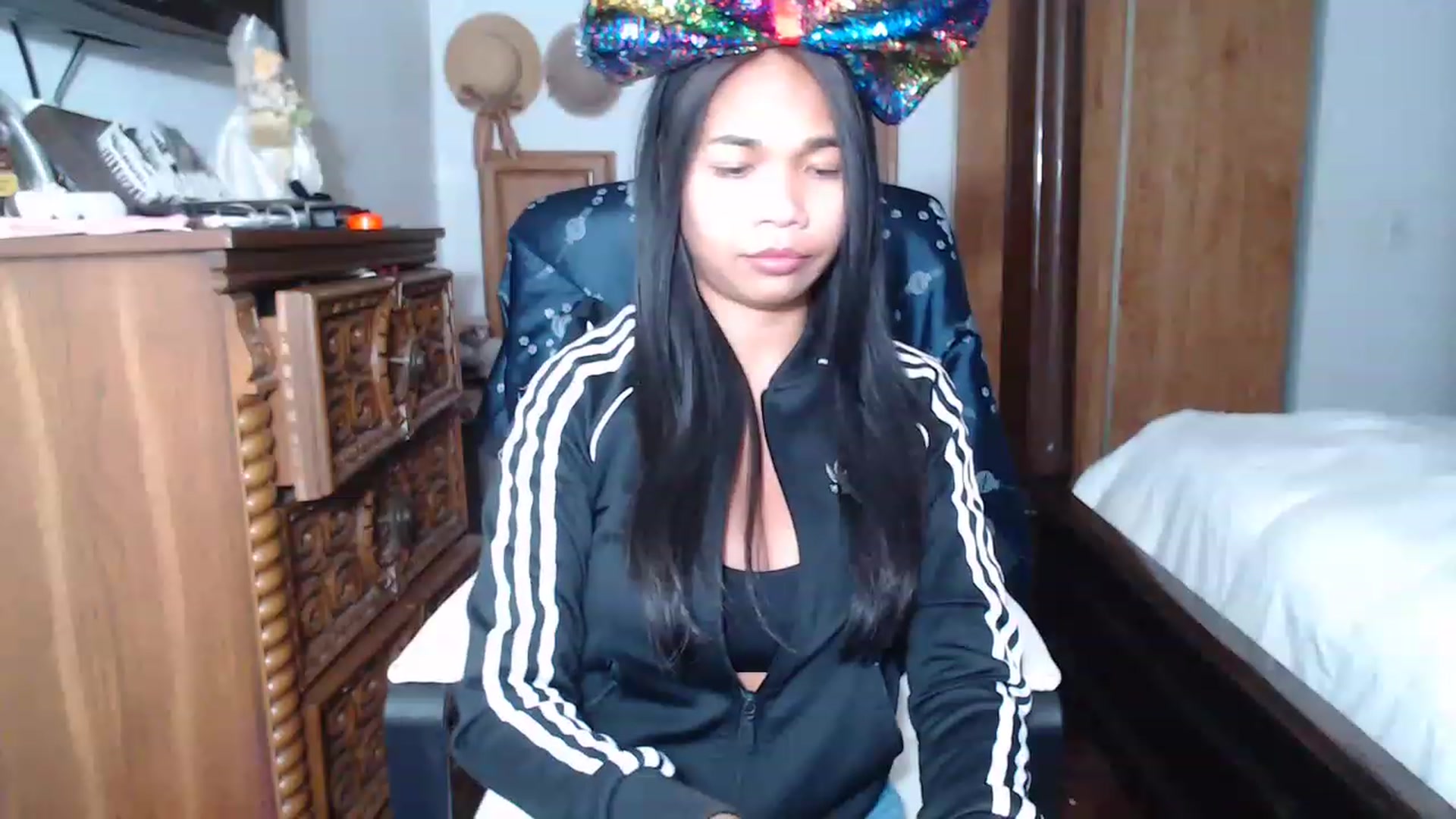 Gallery image thumbnail from Littlekai2023's myfreecams stream on, 11/26/2022, 03:14 image 7 of 20