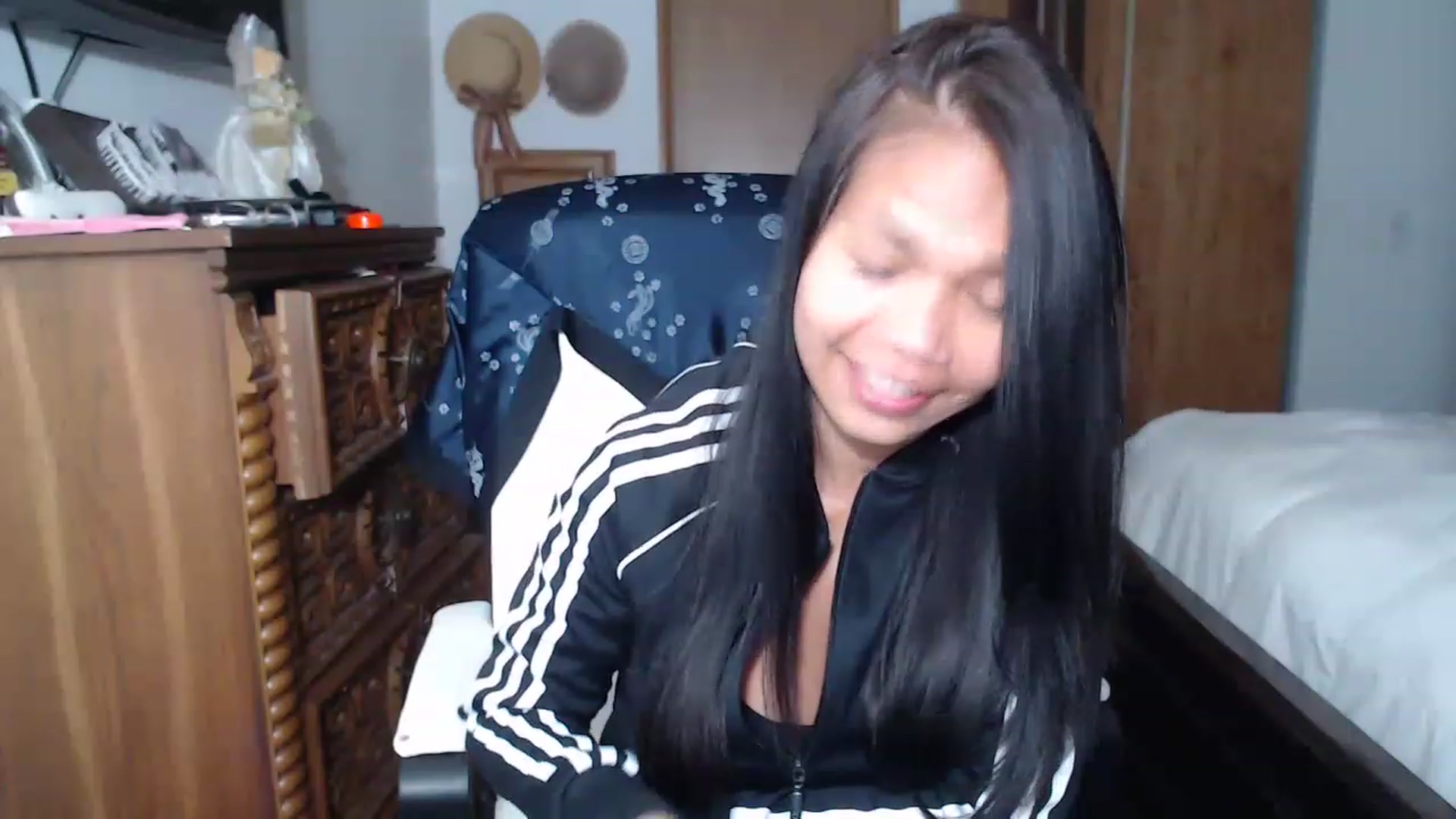 Gallery image thumbnail from Littlekai2023's myfreecams stream on, 11/26/2022, 03:14 image 4 of 20